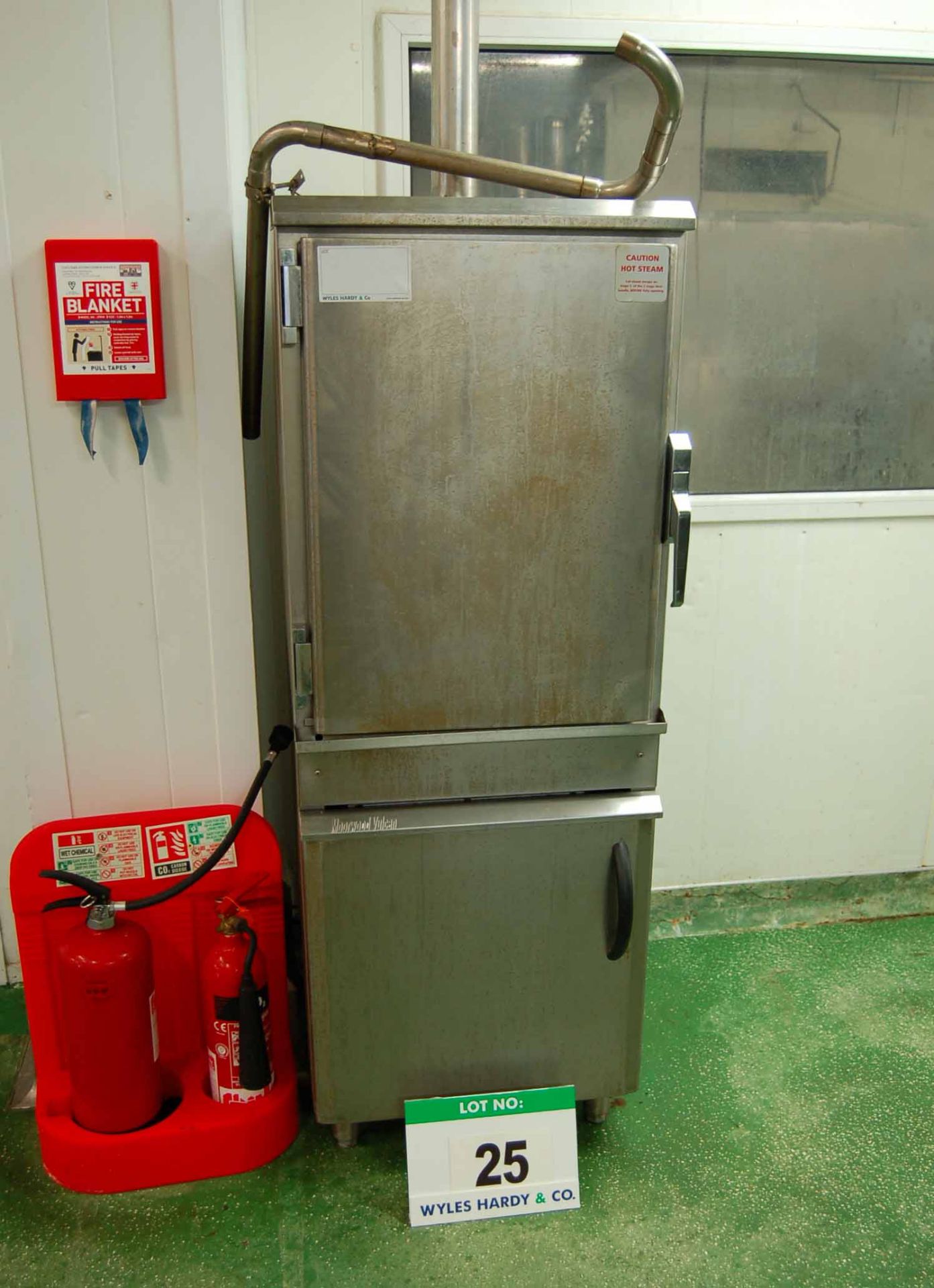 A MOORWOOD VULCAN MVISTA60-NG G20 Natural Gas Steam Oven, Serial No. 0709213000004, Internal