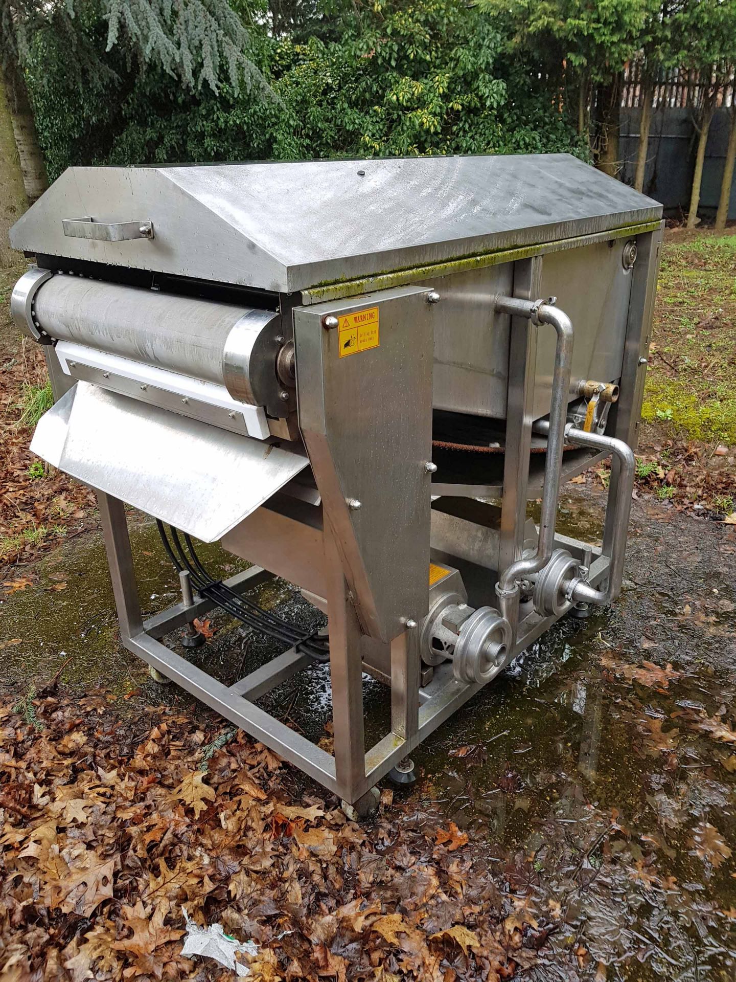 An XXD Model XDF-800-1 Mobile Continuous Fat Filter Screen, Serial No. 2908 (2014) with Approx.