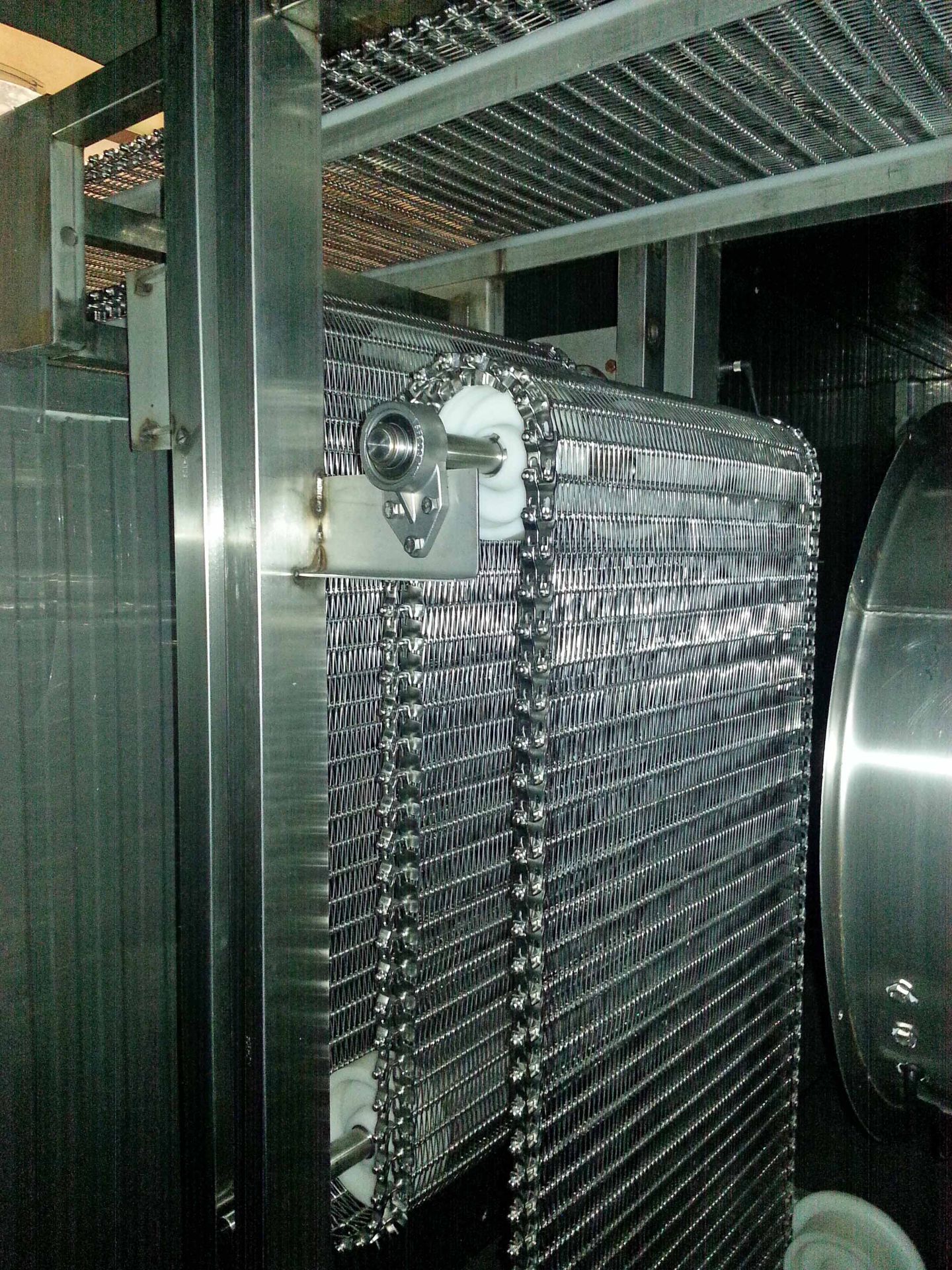 An 8-Tier Continuous Spiral Deep Freezer with Approx. 440mm Wide Through-Feed Stainless Steel Wire - Image 8 of 9