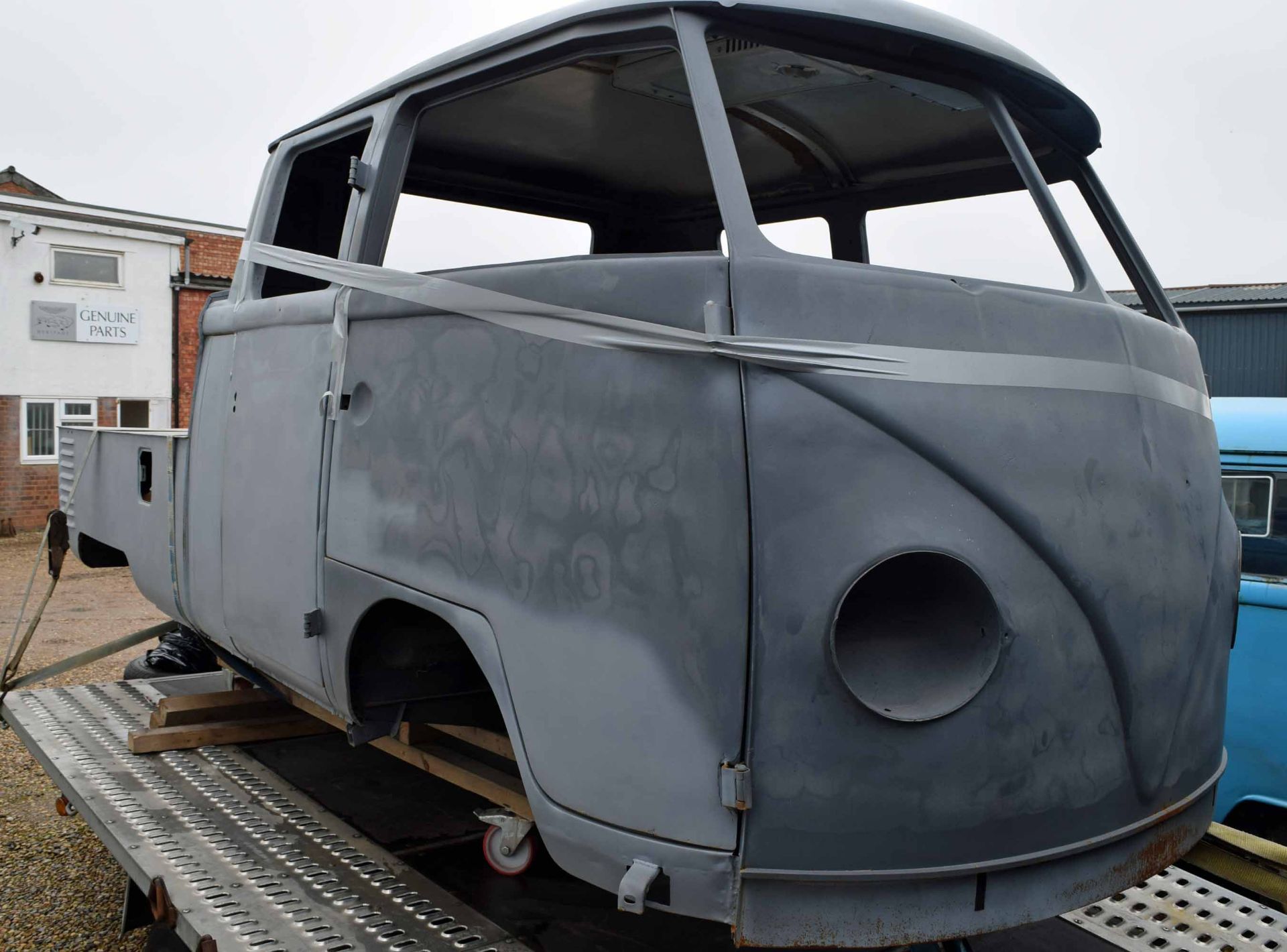 1966 VOLKSWAGEN Kombi Split Screen Crew Cab Pick-Up, Body Shell and Suspension Only (Brazilian - Image 2 of 10