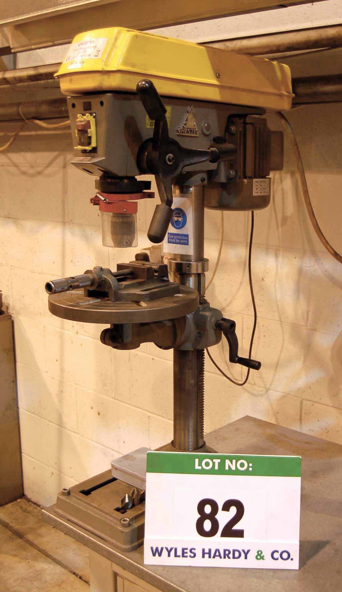 CHESTER D16 .75hp Bench Mounted Drill Press fitted Rise and Fall Table, 305mm dia. 160mm to Throat