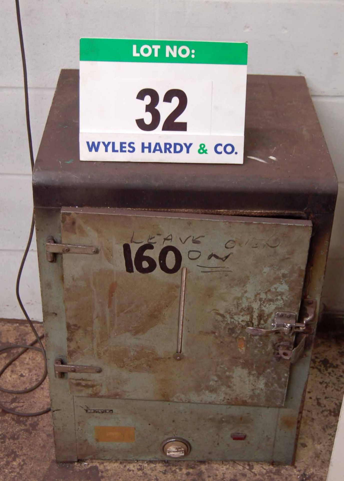 A BTC Welding Rod Oven (240V)