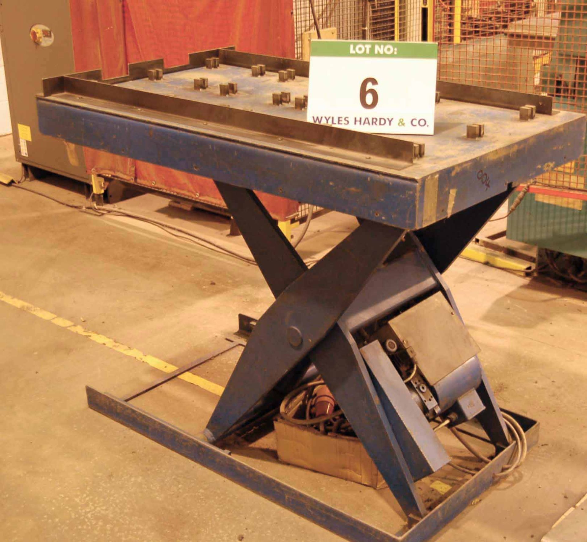 Ann Electro Hydraulic Scissor Platform Lift with 1300mm x 70mm Table (415V)