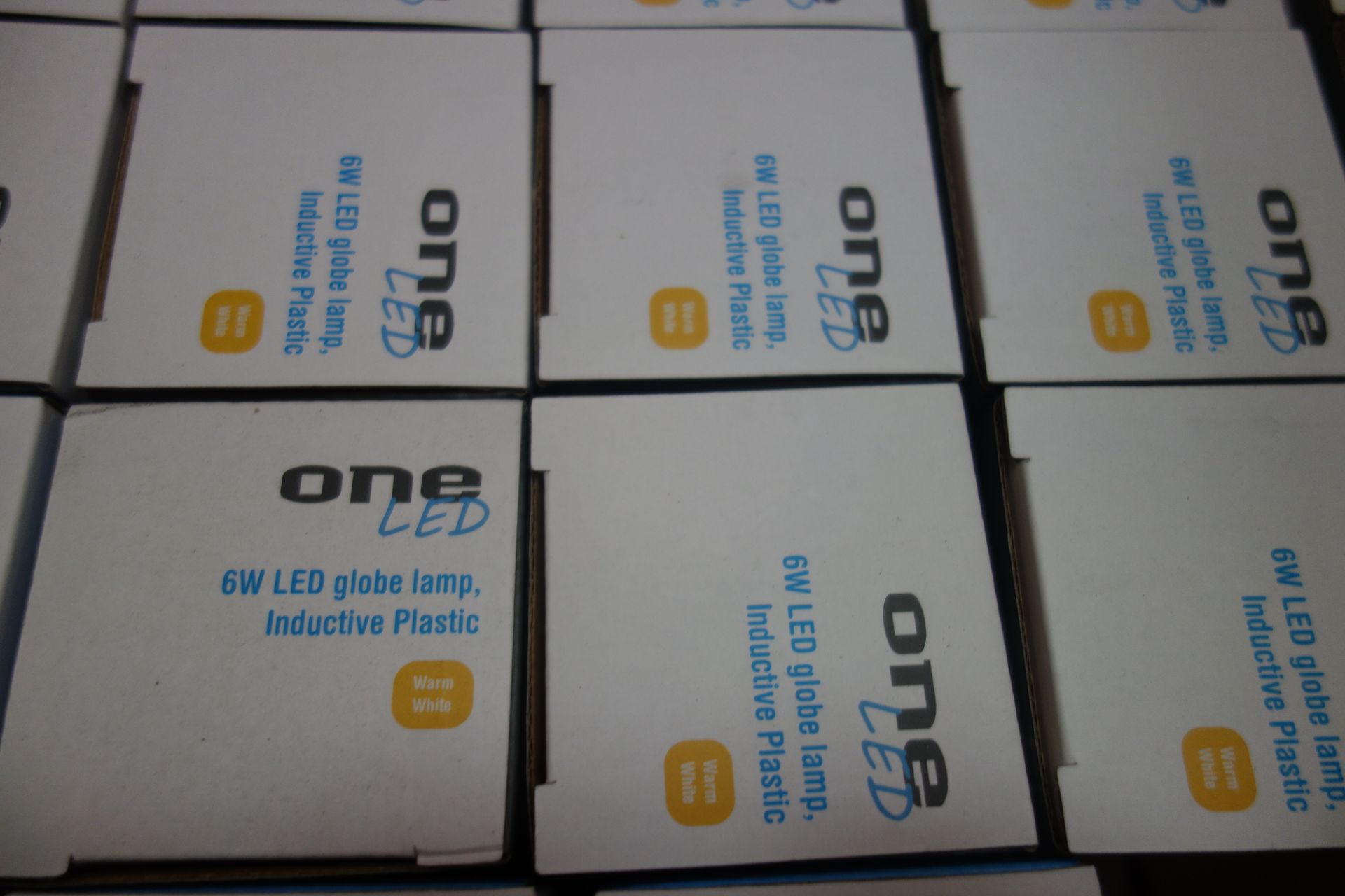 50 X One LED 0E-HW-A60-6W-E27 LED Globe Lamp 6W+50W 400 Lumen