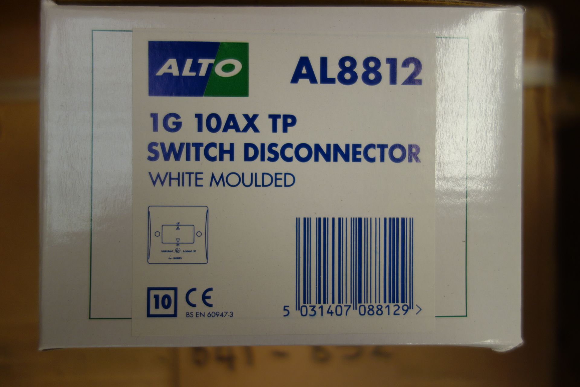 100 X Alto AL8812 1G 10AX TP Switch Disconnector White Moulded