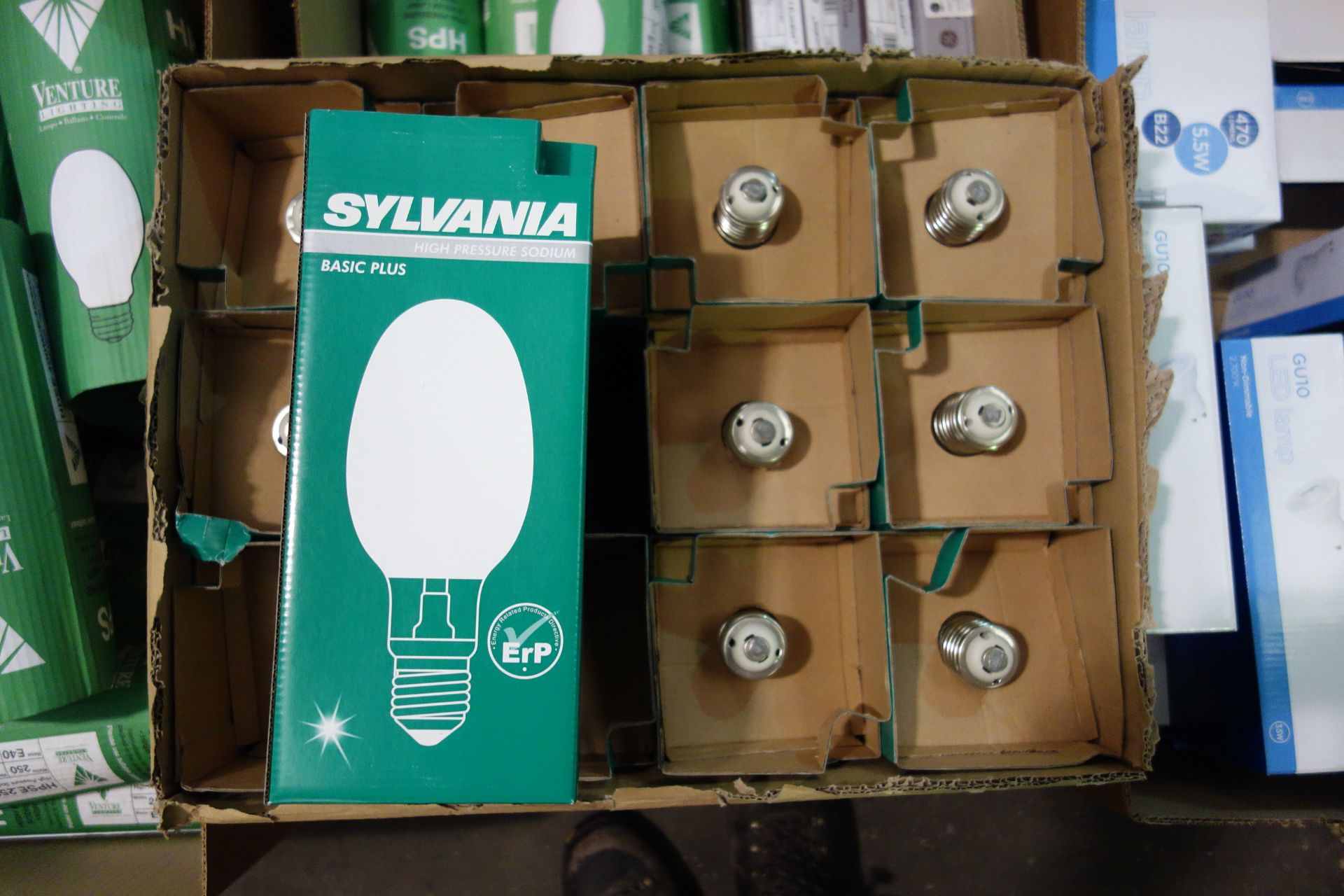 12 X Sylvania High Pressure Sodium Lamps SHP 400W Basic Plus E40 Fitting