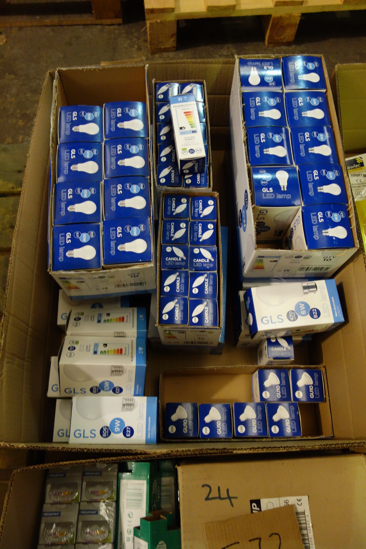 1 X Box Of Mixed LED Lamps INC: GU10 Candle + More E27 + B22 Fitting Aprox 70 + Lamps