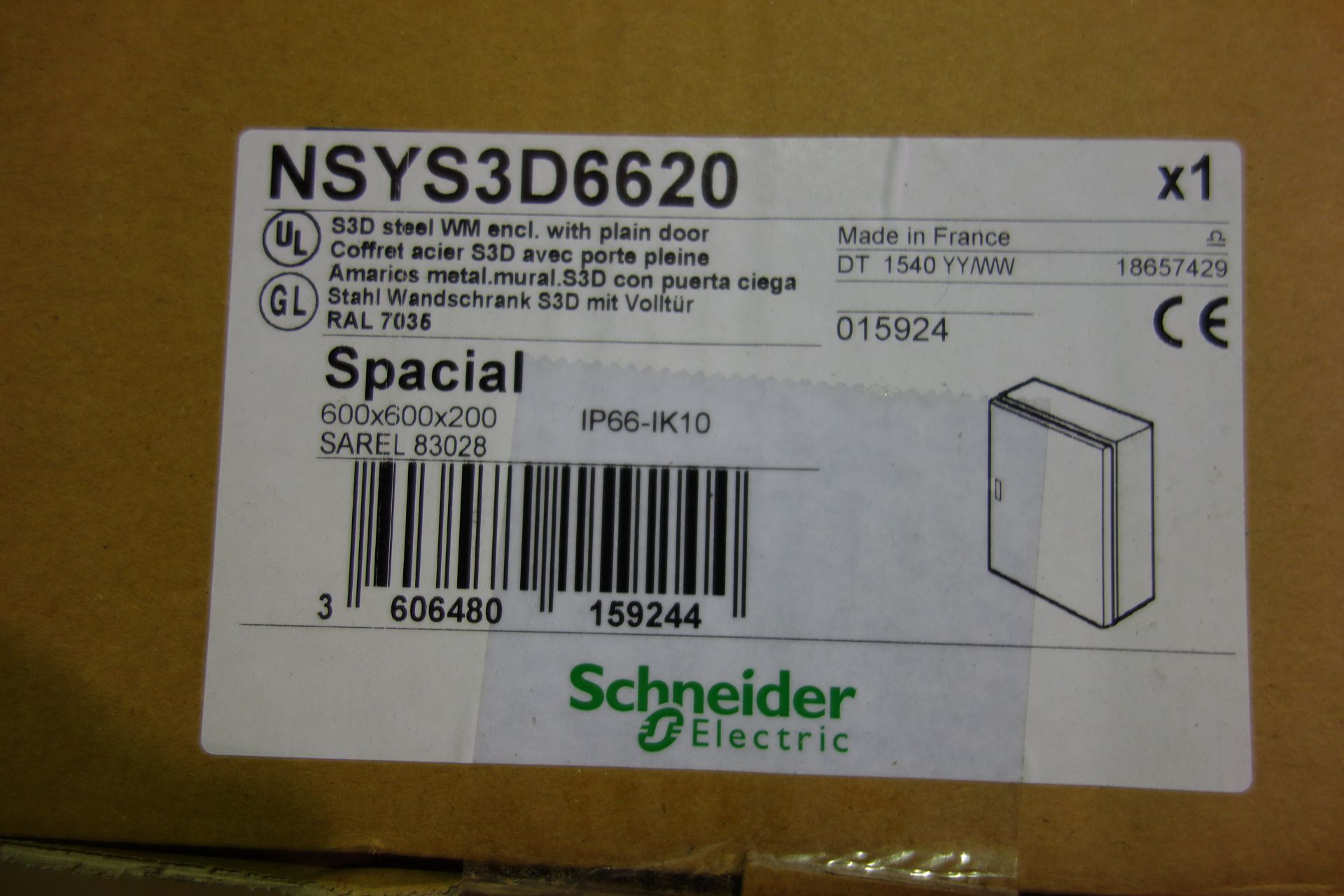 1 X Schneider NSYS3D6620 53D Steel WM Enclosure With Plain Door 600 X 600 X 200