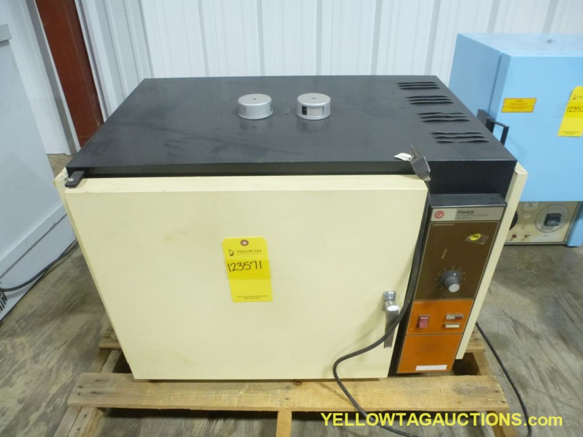 National Appliance Incubator|Model No. 3312126"H x 32"W x 18"D115VLocation: YTA Warehouse