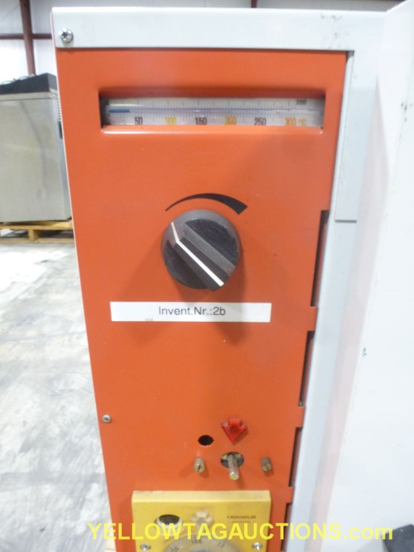 Heraeus Electric Oven|50 - 300 Deg. CLocation: YTA Warehouse - Bild 6 aus 8