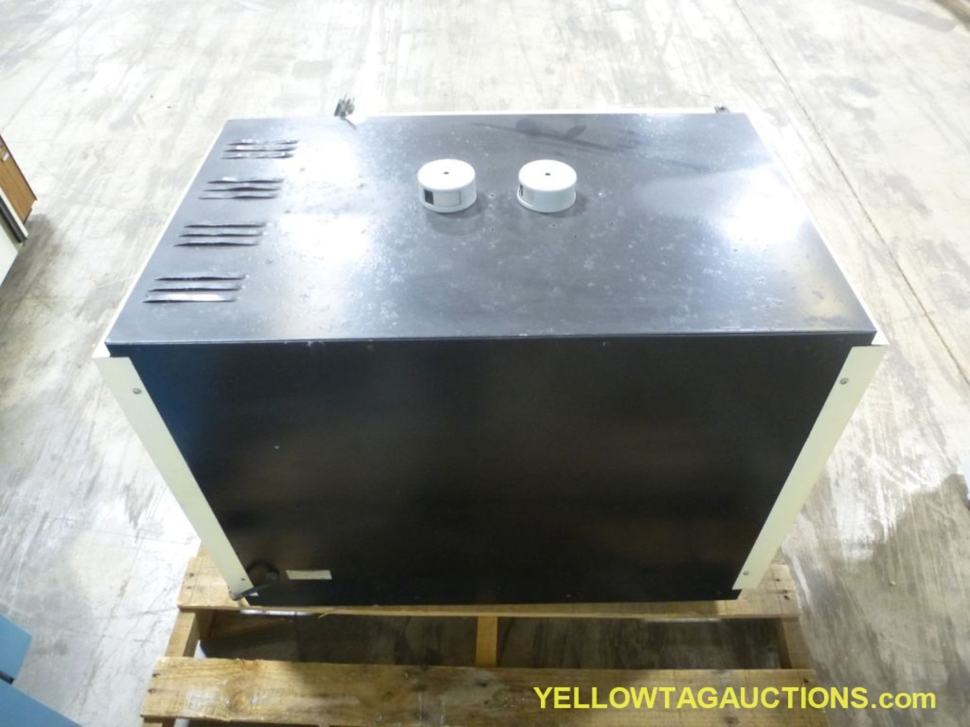 National Appliance Incubator|Model No. 3312126"H x 32"W x 18"D115VLocation: YTA Warehouse - Bild 3 aus 9