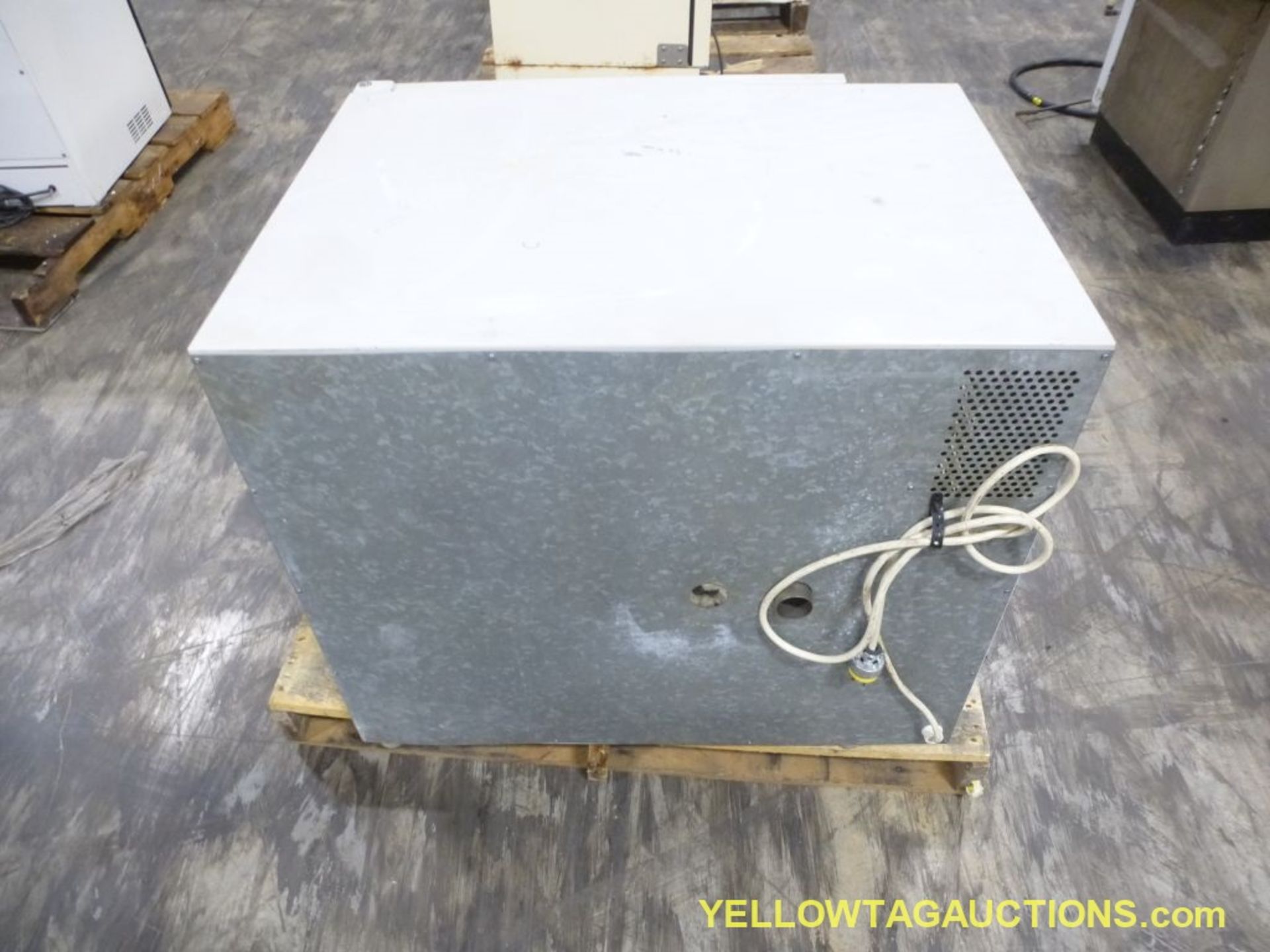 Heraeus Electric Oven|50 - 300 Deg. CLocation: YTA Warehouse - Bild 3 aus 8