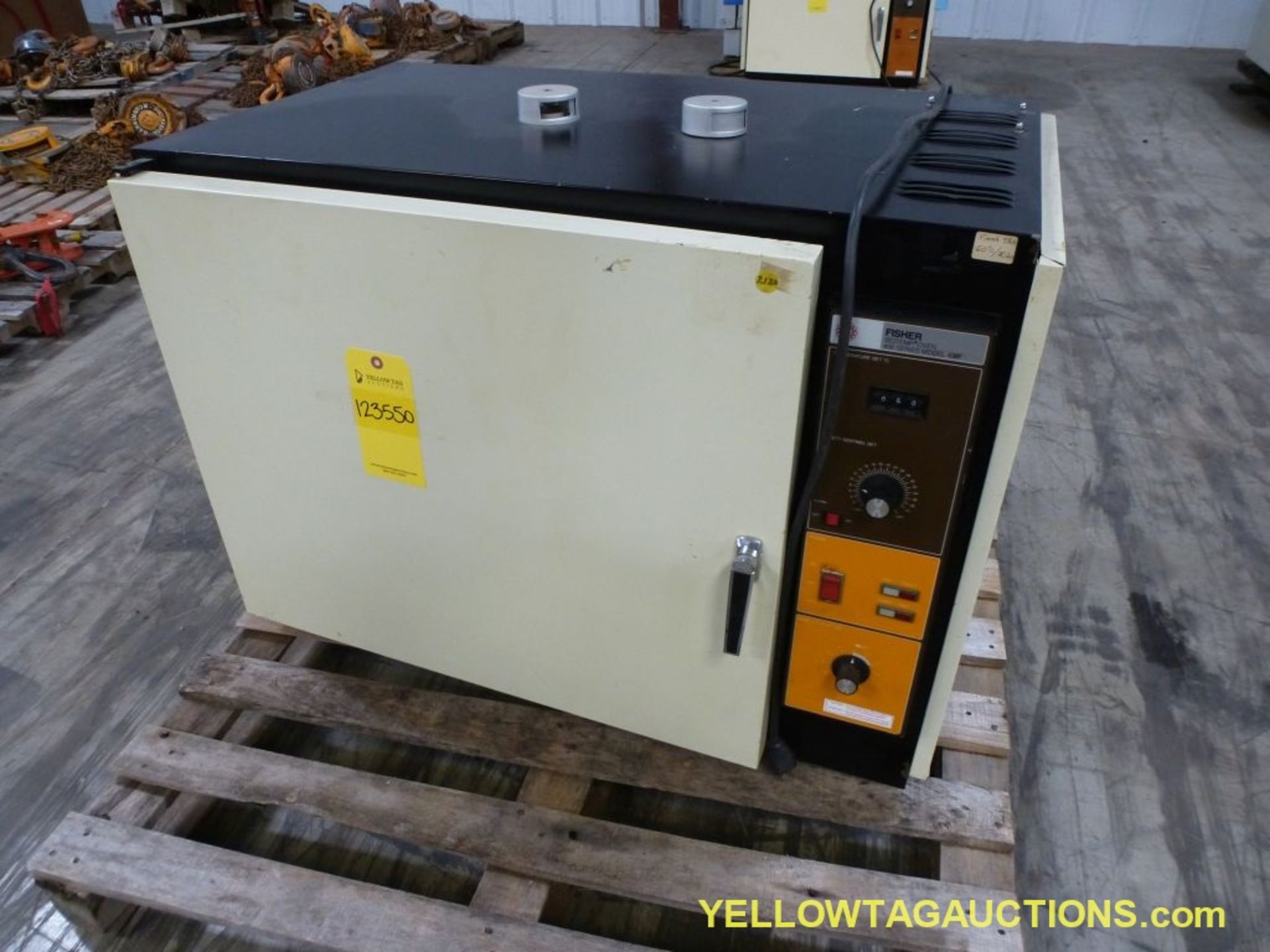 Fischer 400 Series Isotemp Oven|Model No. 438F104 - 572 Deg. F18" x 20" x 18"D230VLocation: YTA