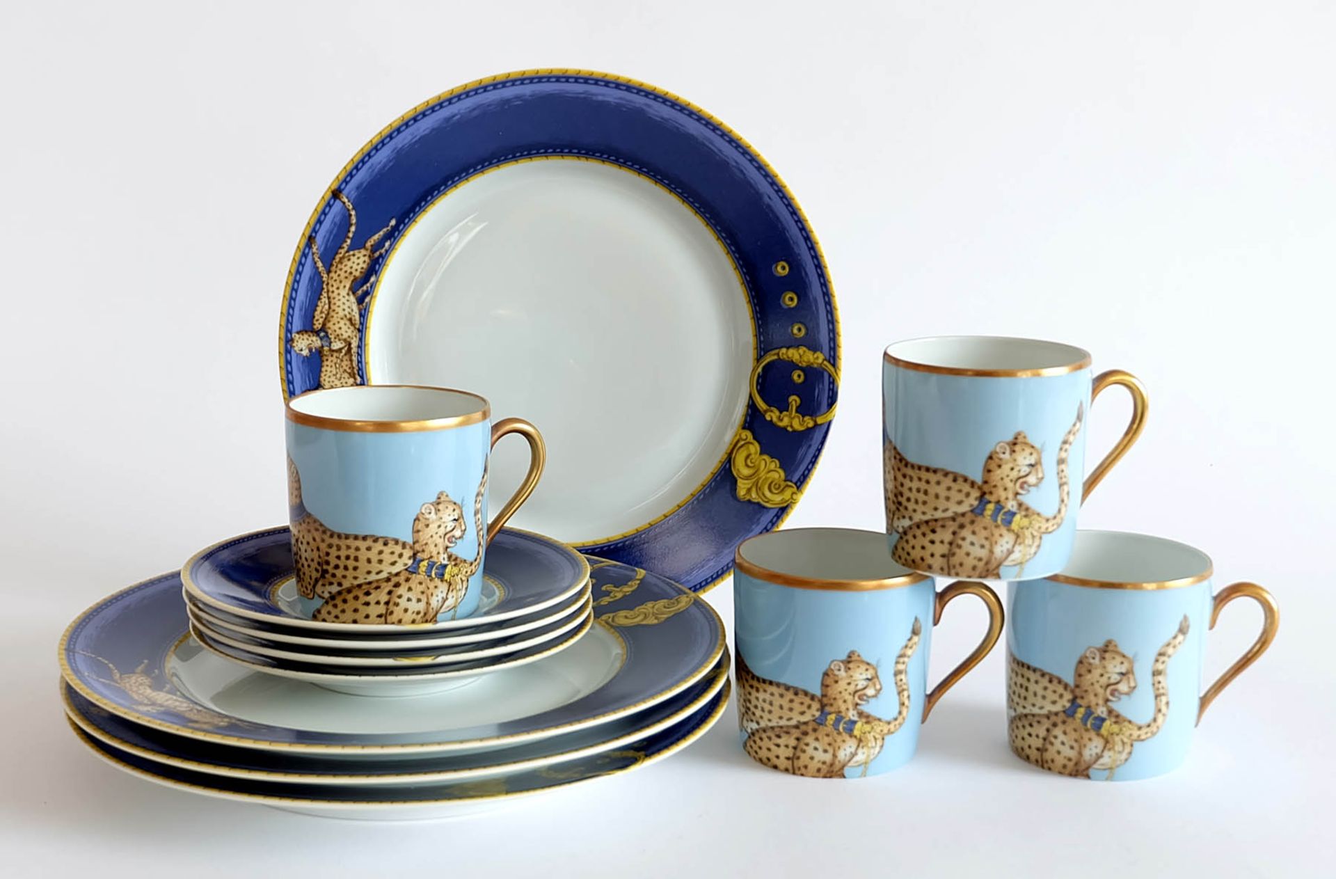 KAFFEEGEDECKE, 3-teilig, Satz von 4, Manufaktur Porcelaine de Paris, Creation Ed. Memory Chasses