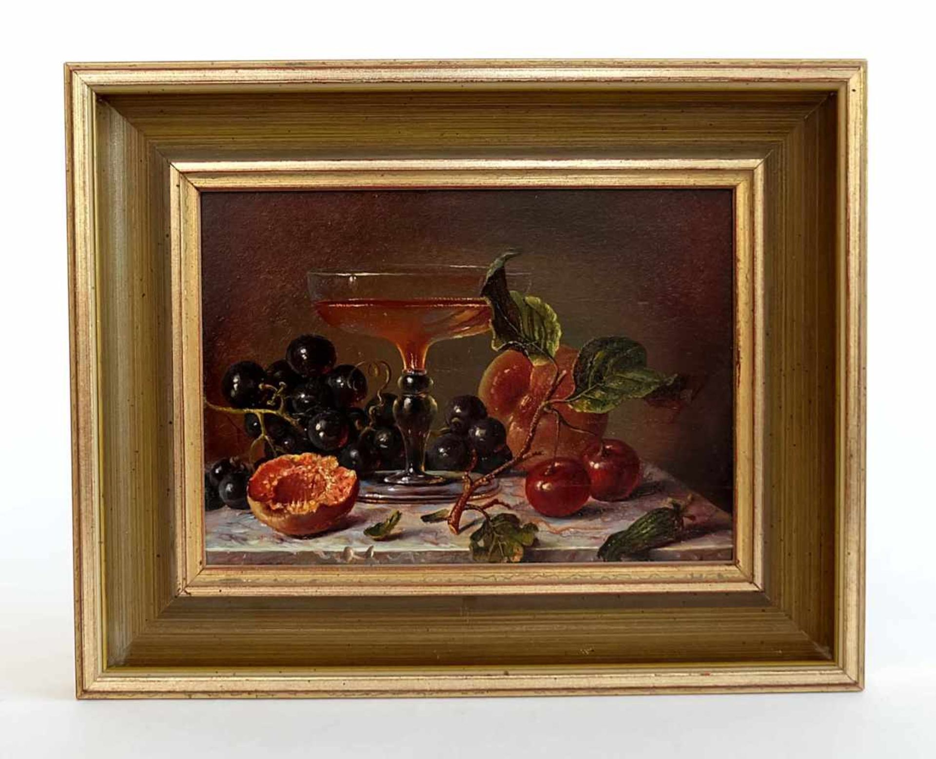 ANPNYMOUS, 20. Jh., Öl/ Holz, Nature morte, Stillleben mit Champagnerschale und Gurke, 13,5 x 18,5