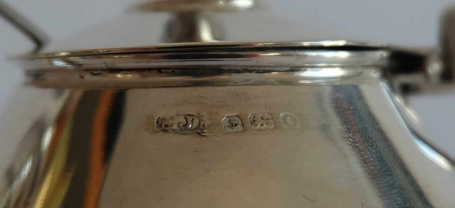 GEWÜRZ-SET, 3teilig, Salz- und Pfefferstreuer, Senftöpfchen mit orig. kobaltblauer Glaseinsatz, - Bild 2 aus 2