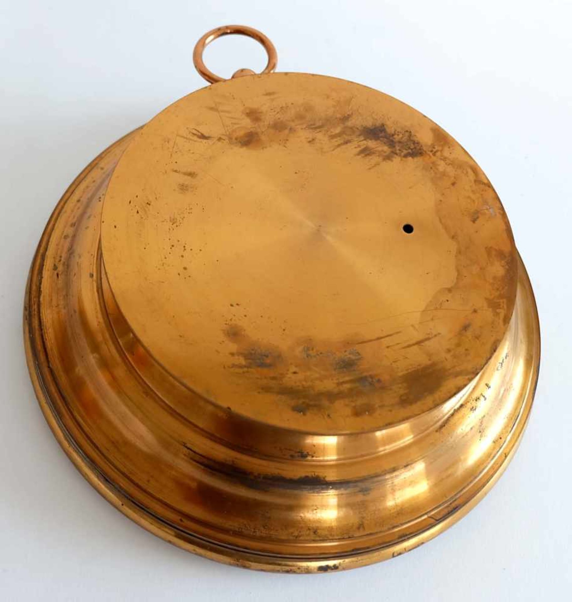 GROßES SCHIFFSBAROMETER, 1.Hälfte 20.Jh., Messingkorpus, orig. Glasscheibe mit Skalierung, - Bild 2 aus 2