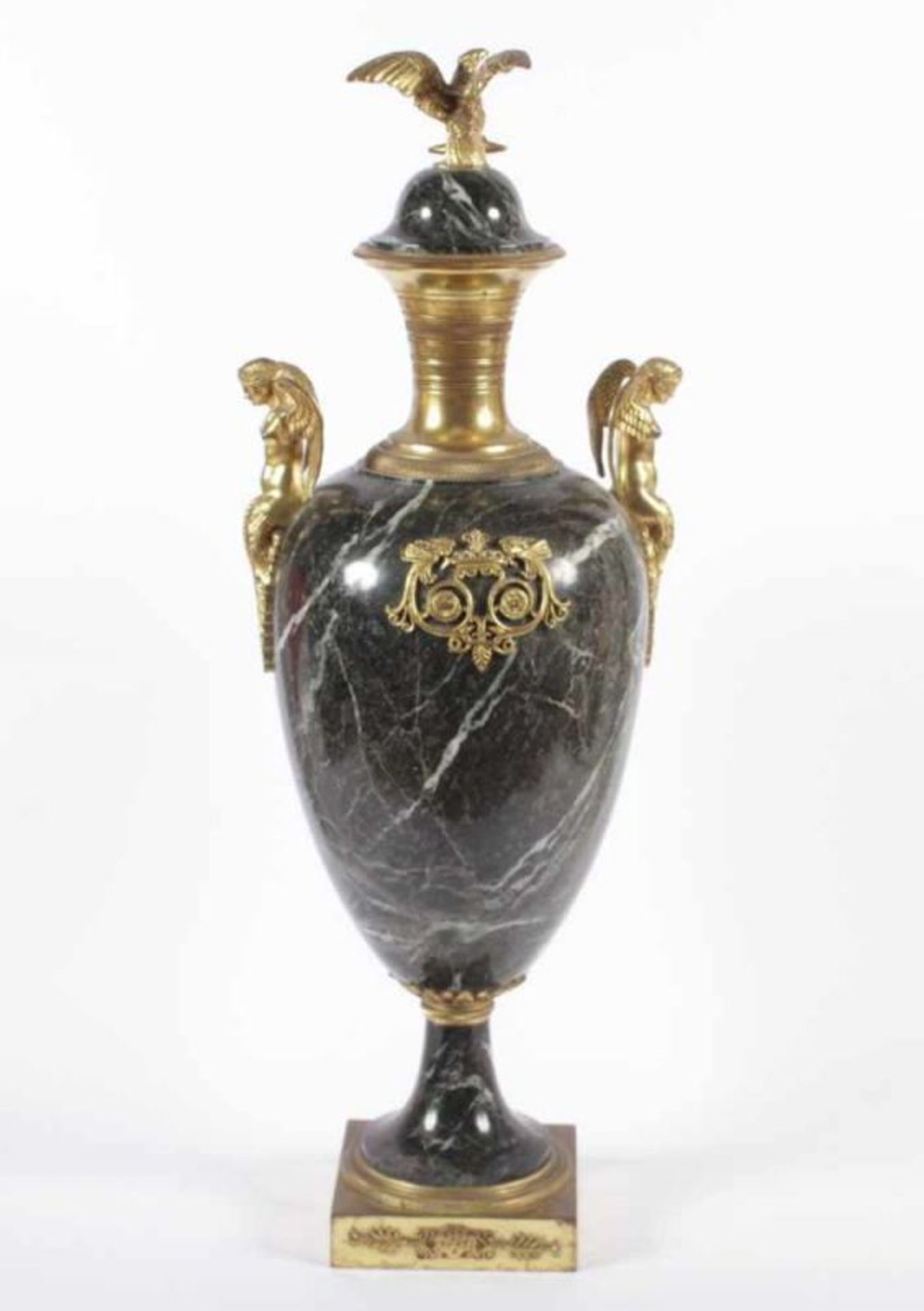 ZIERVASE IM EMPIRESTIL, grün-schwarzer, Fuß und Applikationen aus vergoldeter Bronze, H 70, - Bild 6 aus 8