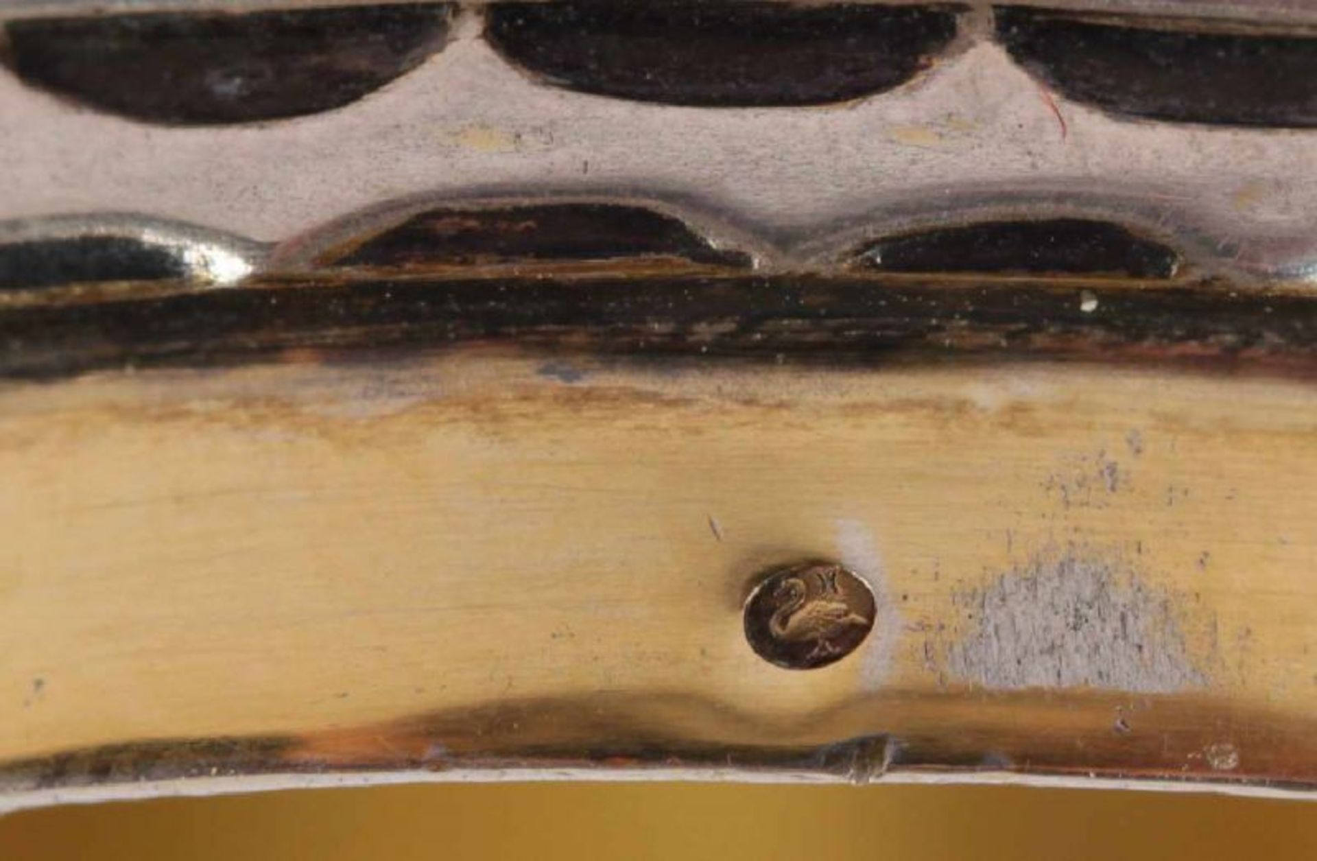 TABATIÈRE, 800/ooo, innen vergoldet, allseitiges Reliefdekor, L 7, 105g, französische Importmarke, - Bild 4 aus 5