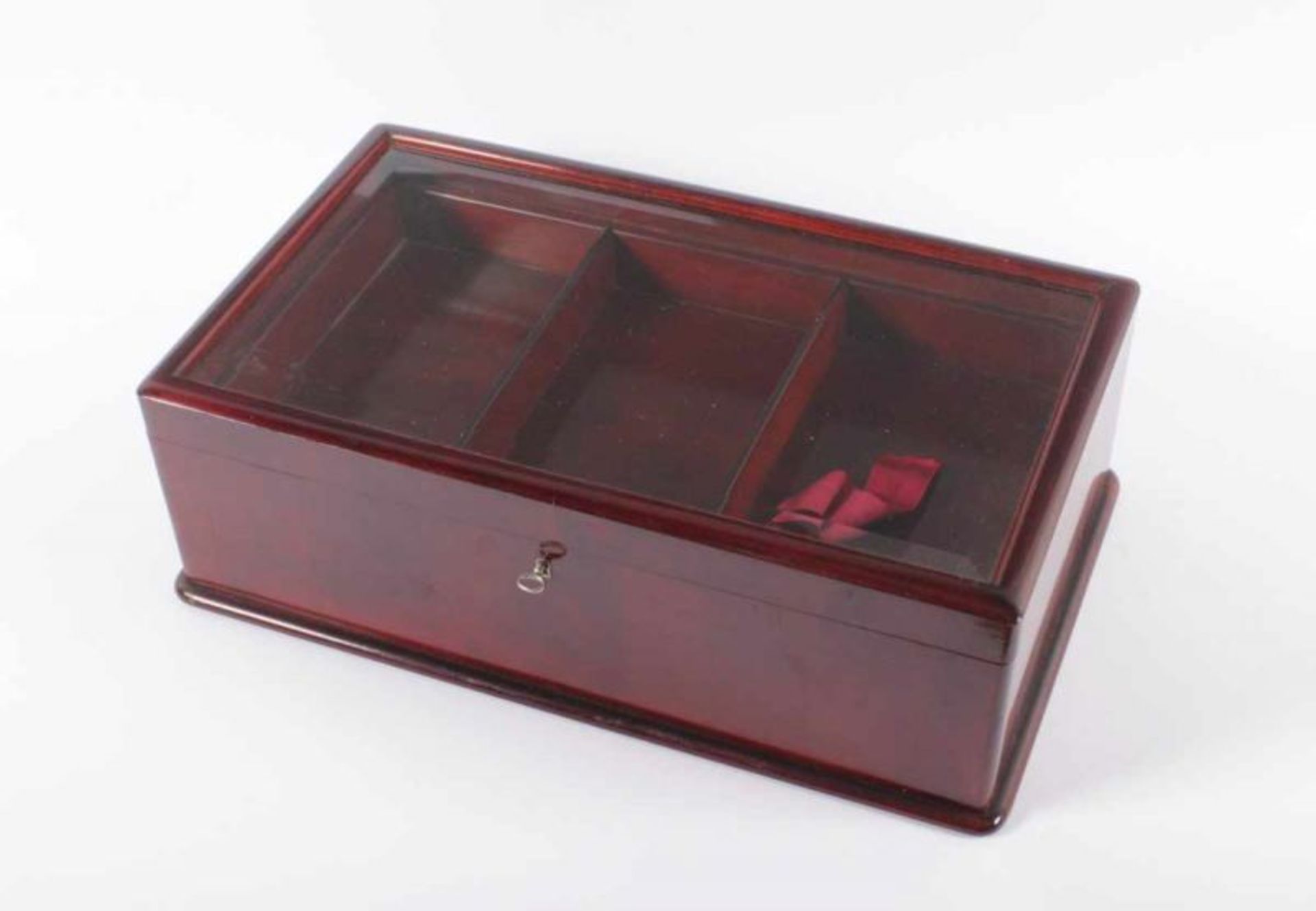 HUMIDOR, rötlich gebeiztes Holz, 14 x 40 x 23, Glasdeckel, Schlüssel, um 1920 22.00 % buyer's