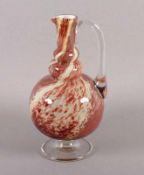 VASE, farbloses Glas, opakweiß hinterfangen, rostrote Pulvereinschmelzungen, H 22, LEVEILLÉ,