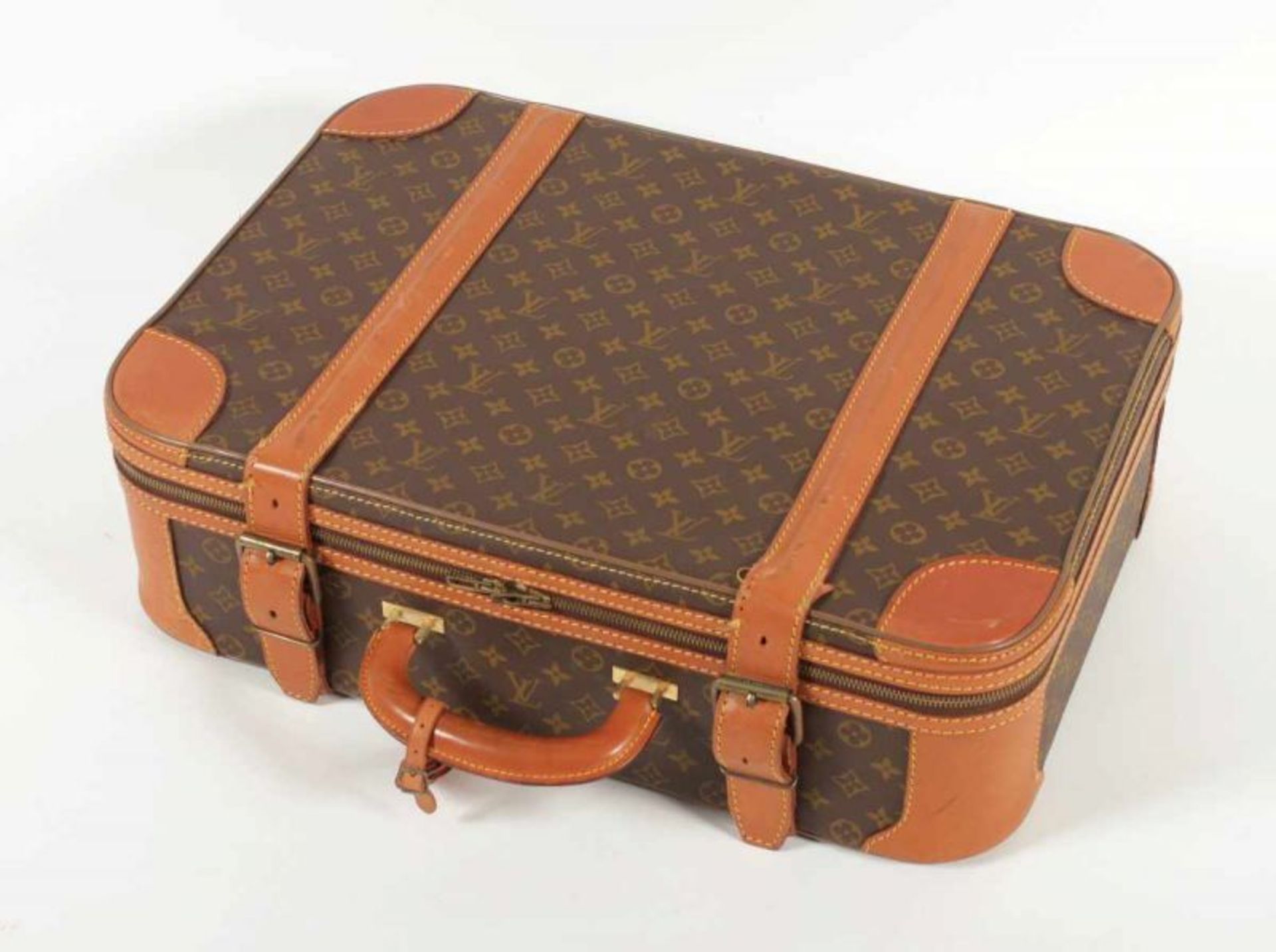 KOFFER, Leder, 42 x 59, LOUIS VUITTON 22.00 % buyer's premium on the hammer price 19.00 % VAT on