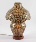 TISCHLAMPE, Leder, bemalt, einflammig, H 38, wohl FRANKREICH 22.00 % buyer's premium on the hammer