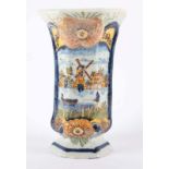 VASE, Fayence, polychrom bemalt und weiss glasiert, besch. und rest., H 22, DE DRIE KLOKKEN,