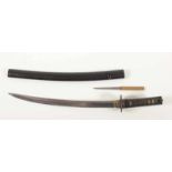 WAKIZASHI, Klinge besch., nicht sign., Edo, Habaki, Griff mit Same, schwarze Wicklung, Fuchi-