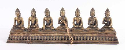 SIEBEN BODHISATTVA, Bronzeguss, L 38, NEPAL 22.00 % buyer's premium on the hammer price 19.00 %