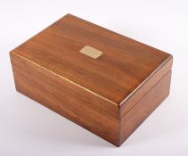 HUMIDOR, Holz, 27,5 x 18,5, H 11, min.besch. 22.00 % buyer's premium on the hammer price19.00 %