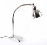 SCHREIBTISCHLAMPE, Metall, verchromt, einflammig, H 45, FRANKREICH, um 1940/50 22.00 % buyer's