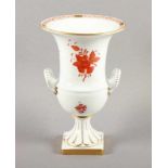 VASE, bemalt, Dekor Apponyi orange, Goldstaffage und -rand, H 24,5, HEREND, 20.Jh. 22.00 % buyer's