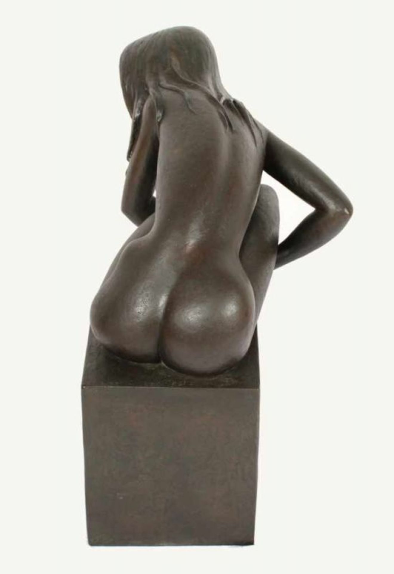CAPELLINI, Sergio (*1942 Bologna), "Donna al Lago", Bronze, H 63, auf dem Sockel signiert und - Image 6 of 7