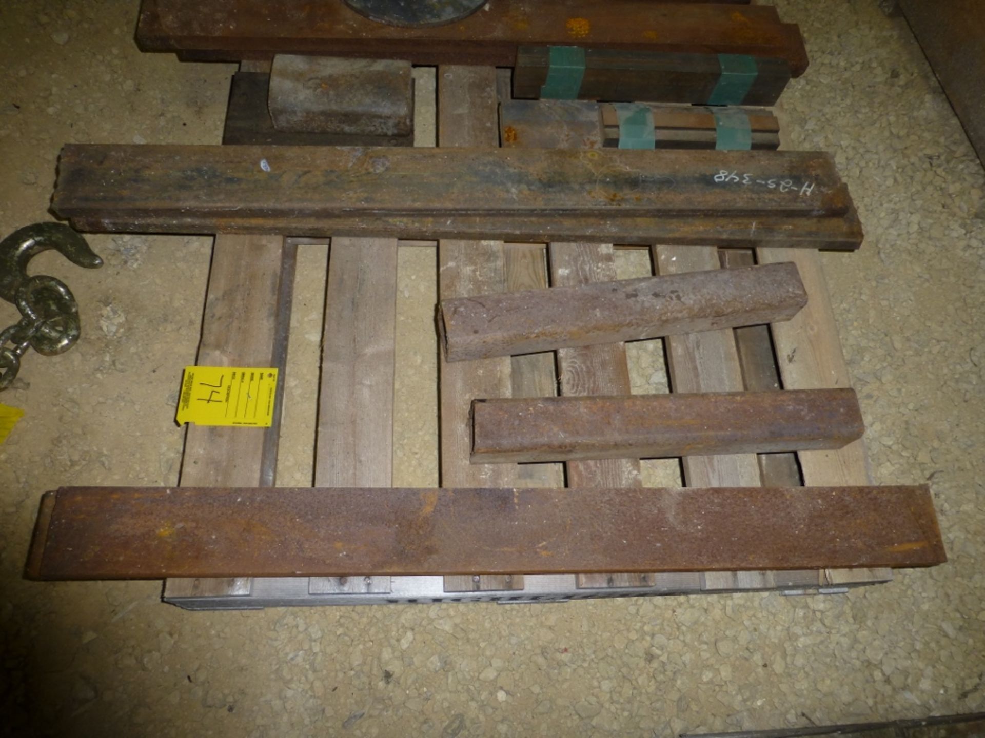 Pallet w/ flat steel, (2) tubes - Image 2 of 3