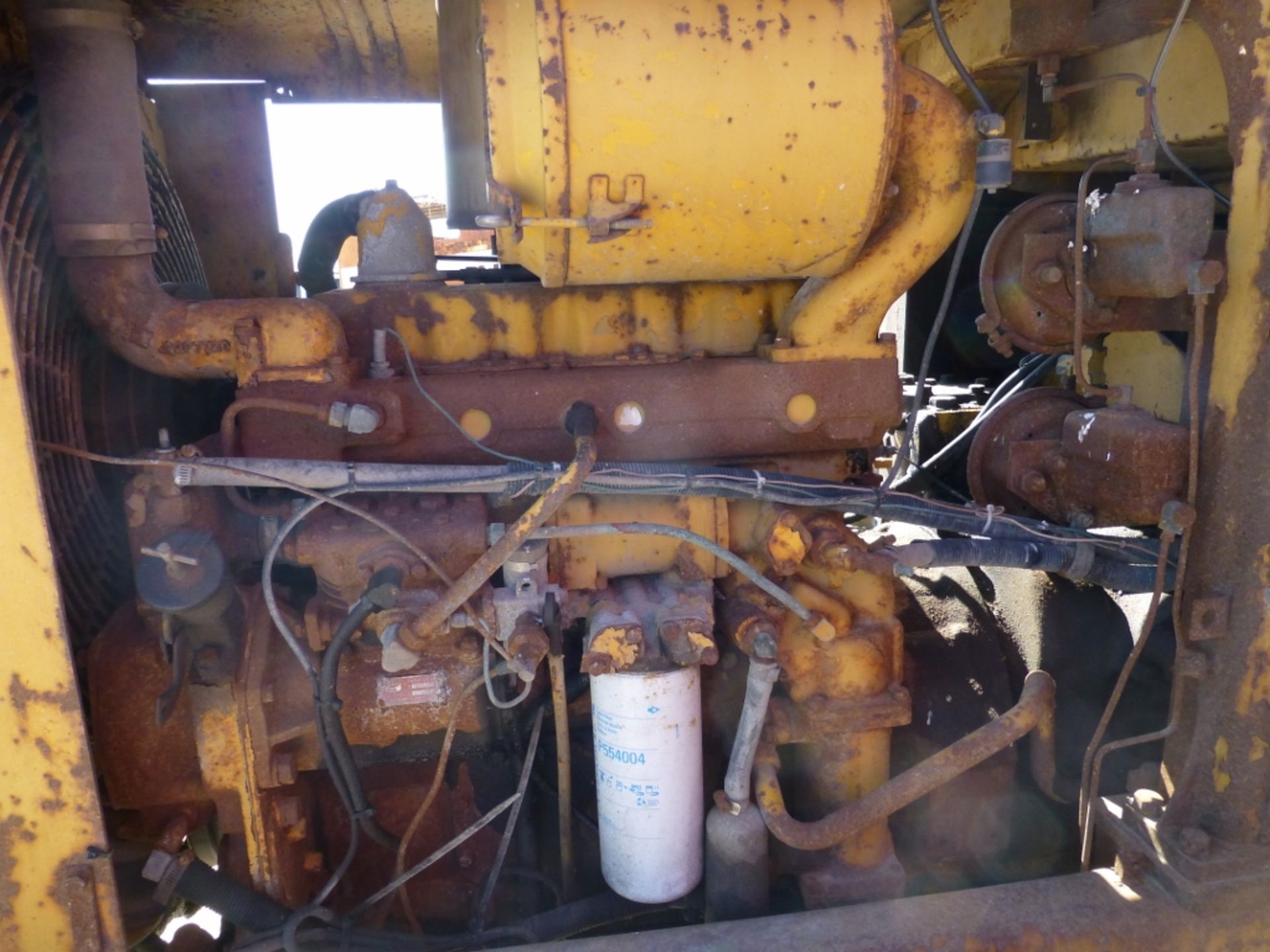 Cat 930 Wheel loader, runs and moves. Rear left hub has a leak. Se:41K5689 - Image 15 of 20