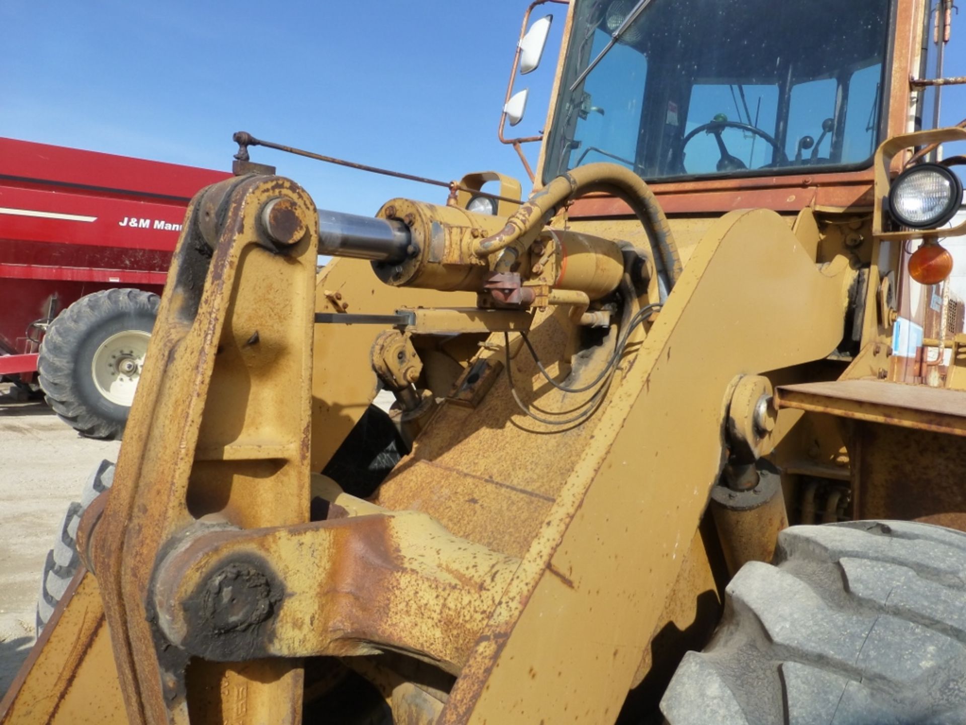 IH Hough wheel loader, Model 530. - Image 9 of 15