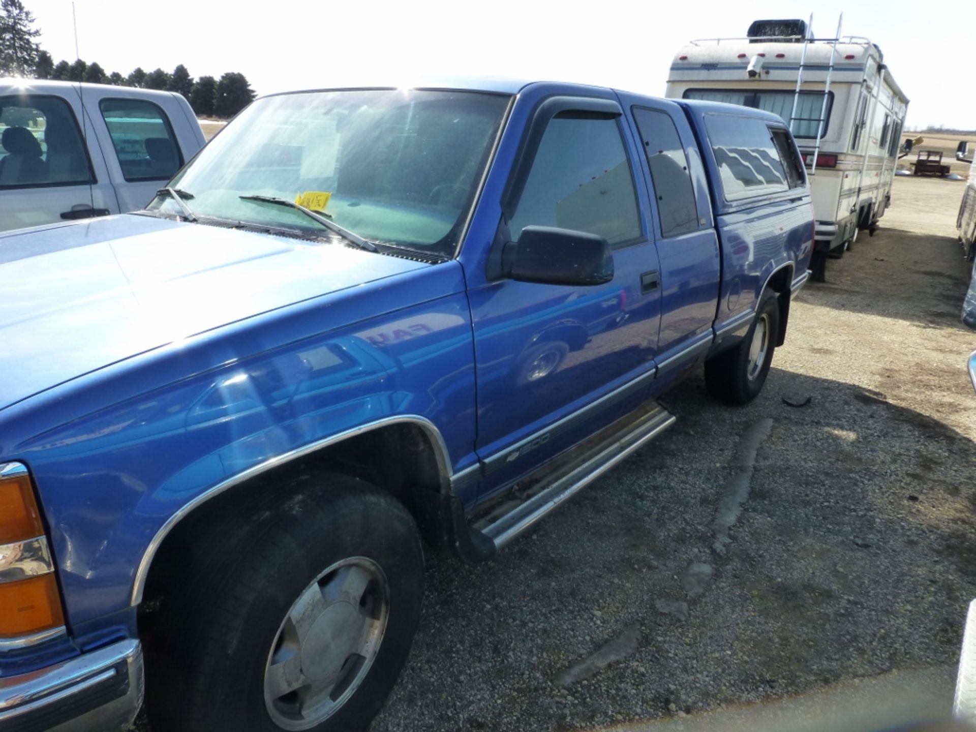 1997 Chevy Silverado 1500, ext. cab. Automatic trans, 4x4. 242,287unverified miles. Vin: - Image 6 of 19