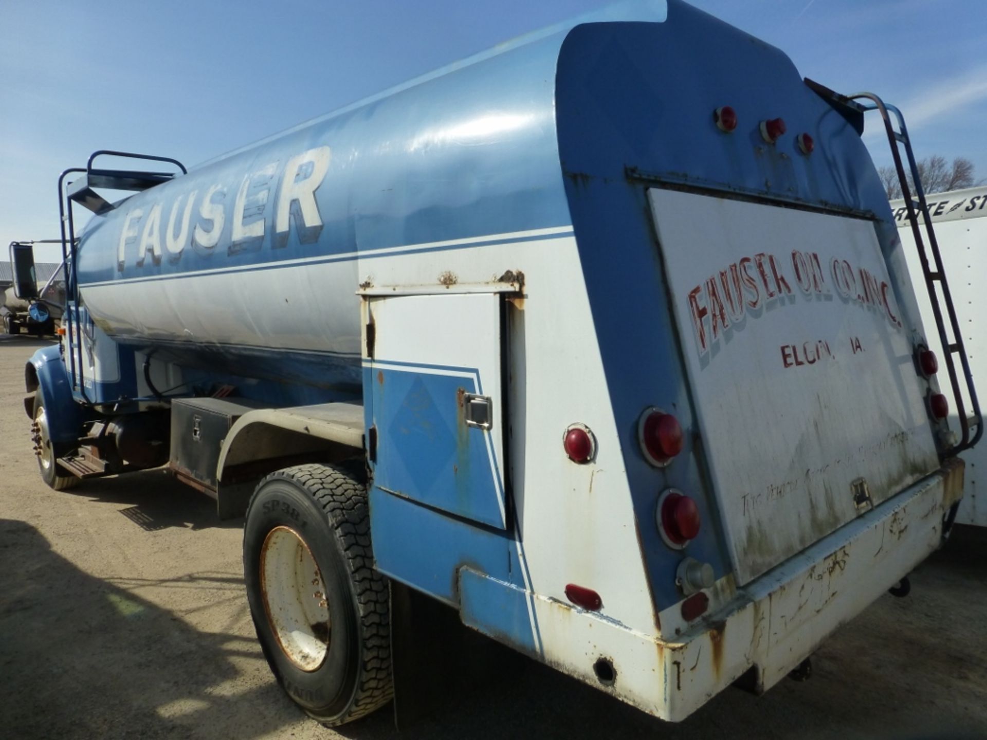 1995 IH 4900 - Image 14 of 20