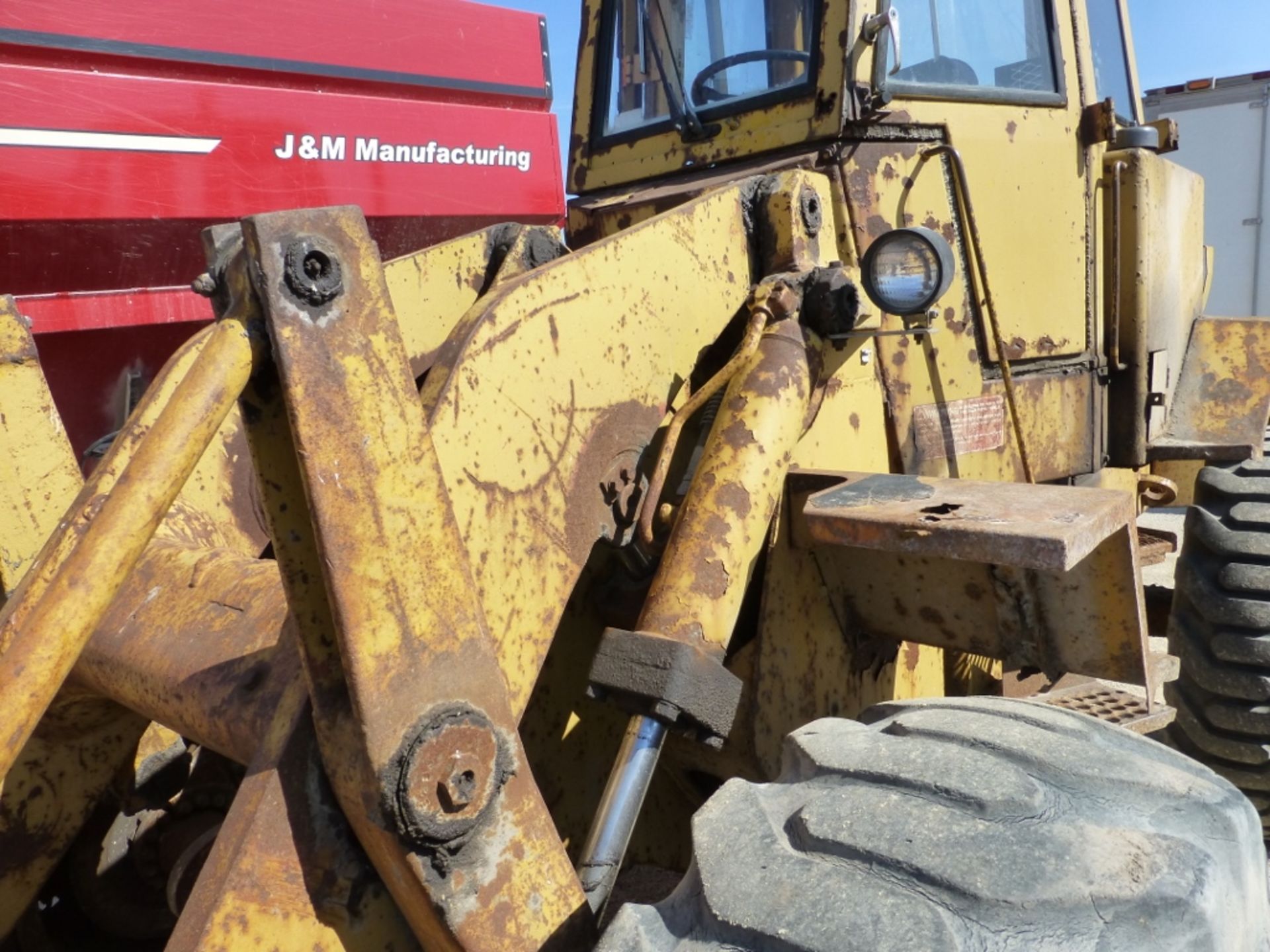 Cat 930 Wheel loader, runs and moves. Rear left hub has a leak. Se:41K5689 - Image 19 of 20