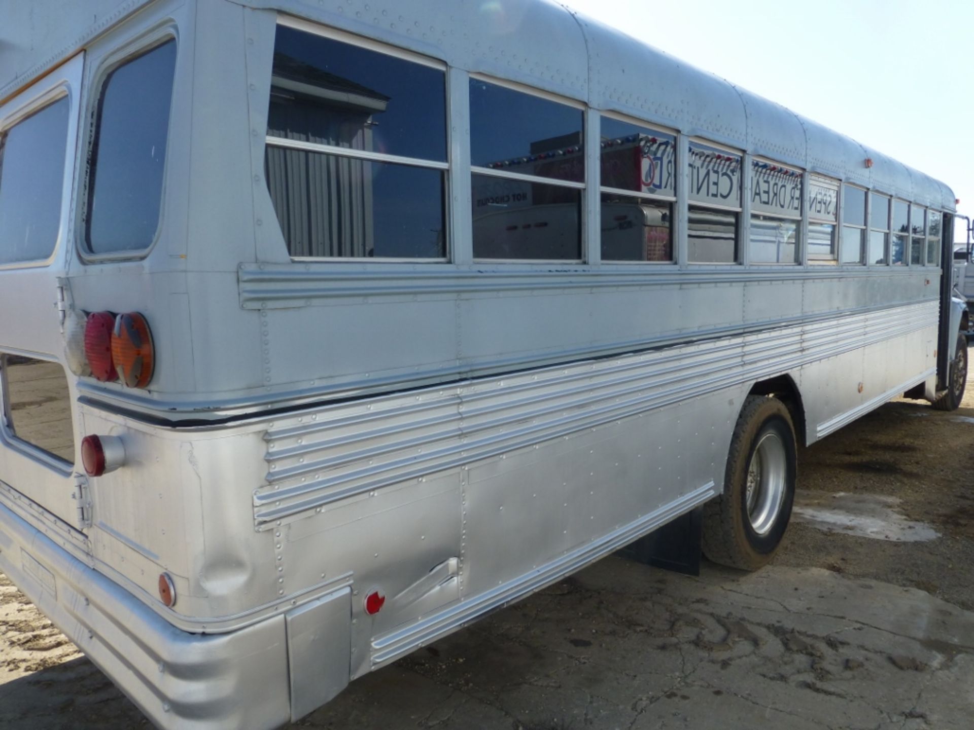 1997 Ford Party bus, licensed as RV, automatic, diesel engine. Side seating, bar in the back, 153, - Image 8 of 19