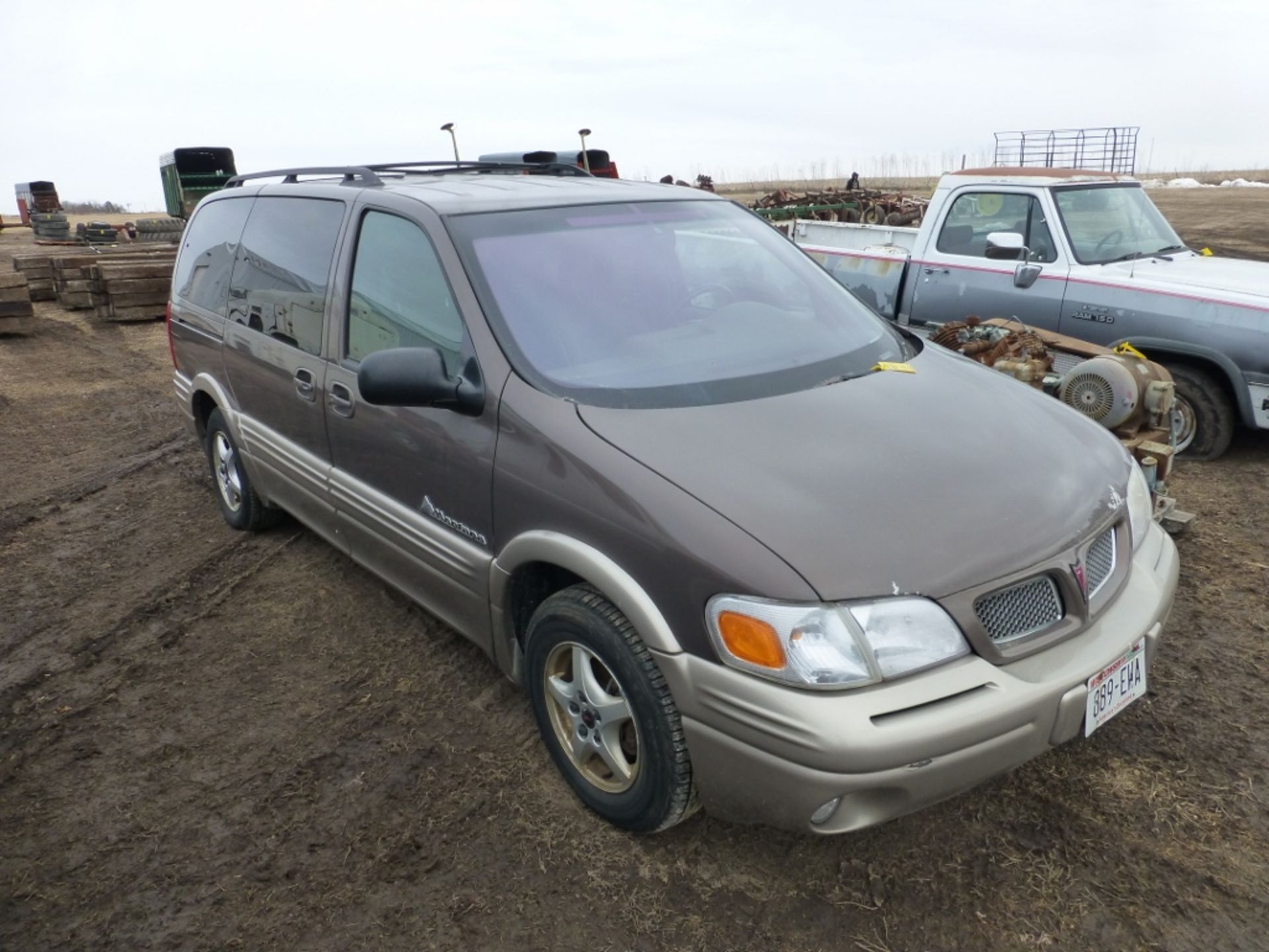 2000 Pontiac Montana Van