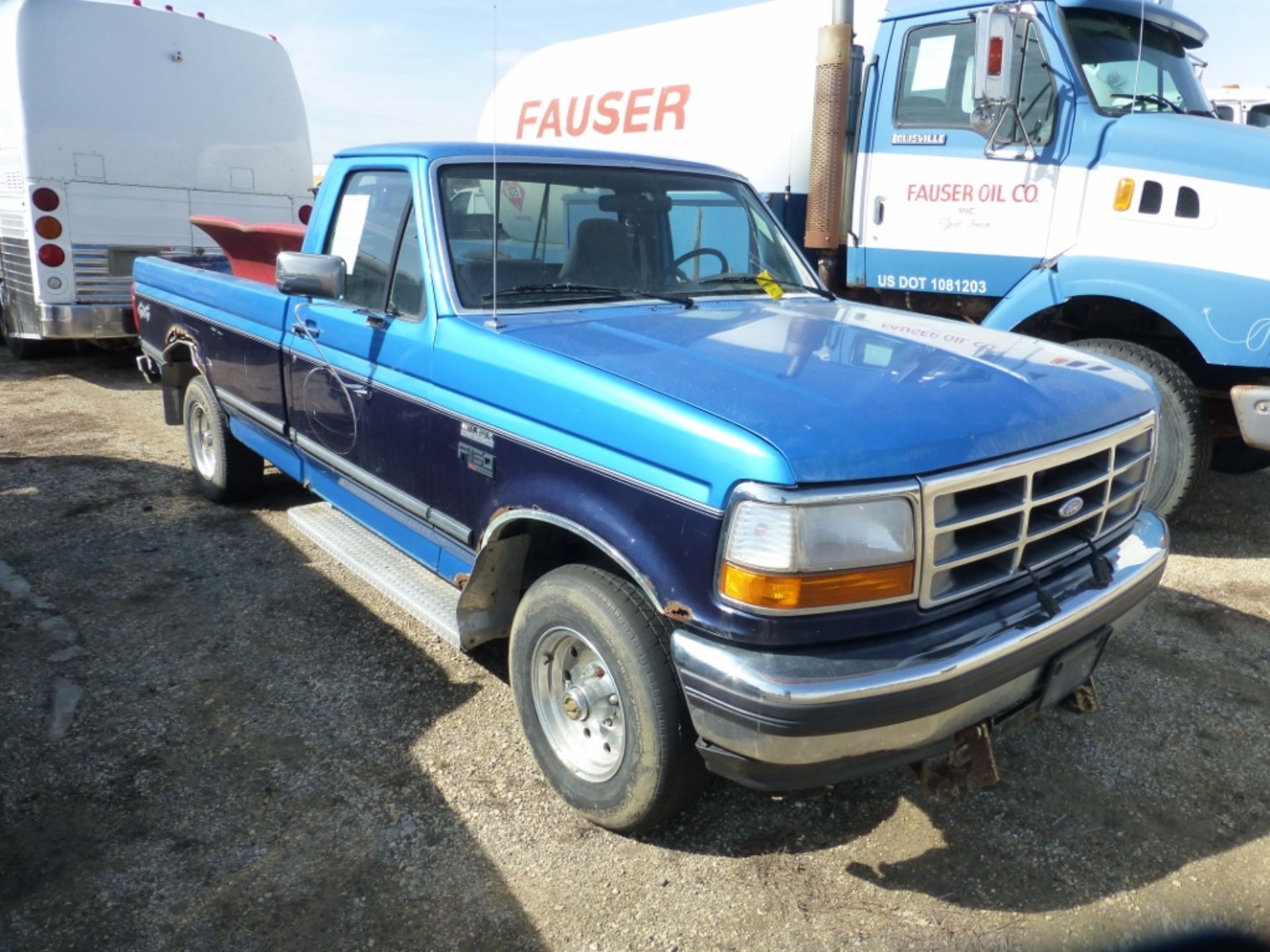 1994 Ford F-150 XLT, reg. cab, 4x4 w/ snowplow. 178,564 unverified miles. Vin: 1FTEF14N7RLB41031 - Image 7 of 18