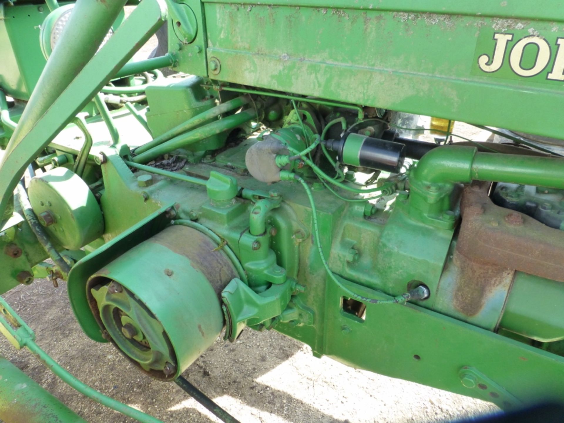 John Deere 50 tractor, NF. 3-pt. w/ loader. Engine currently stuck. - Image 8 of 9