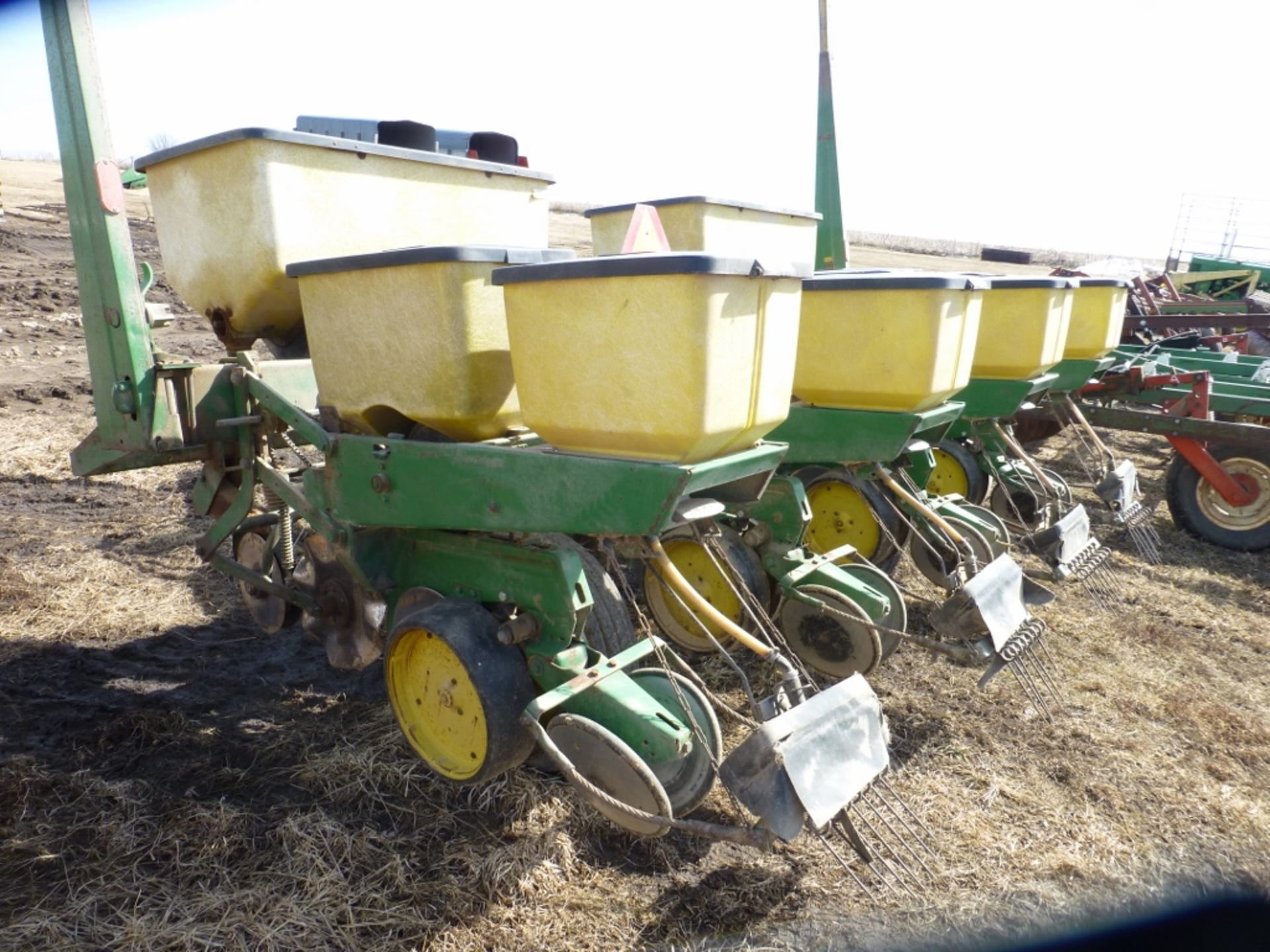 John Deere 7000 4-row planter, dry fert. No-till coulters. - Image 8 of 10