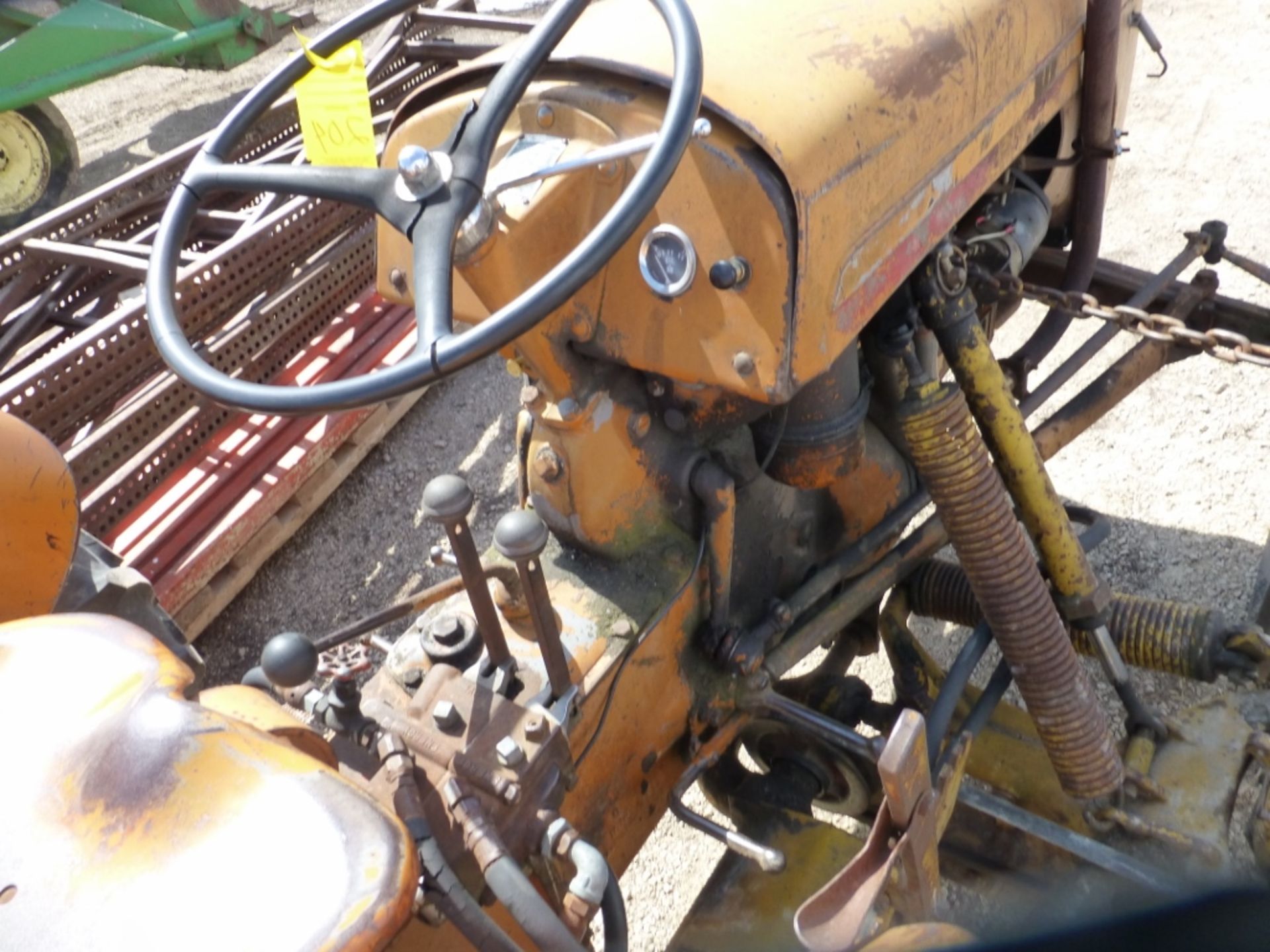 Ferguson Utility tractor, 1950 model. 4cyl. Gas engine, w/ 5' sickle mower. Se: T055122 - Image 10 of 11