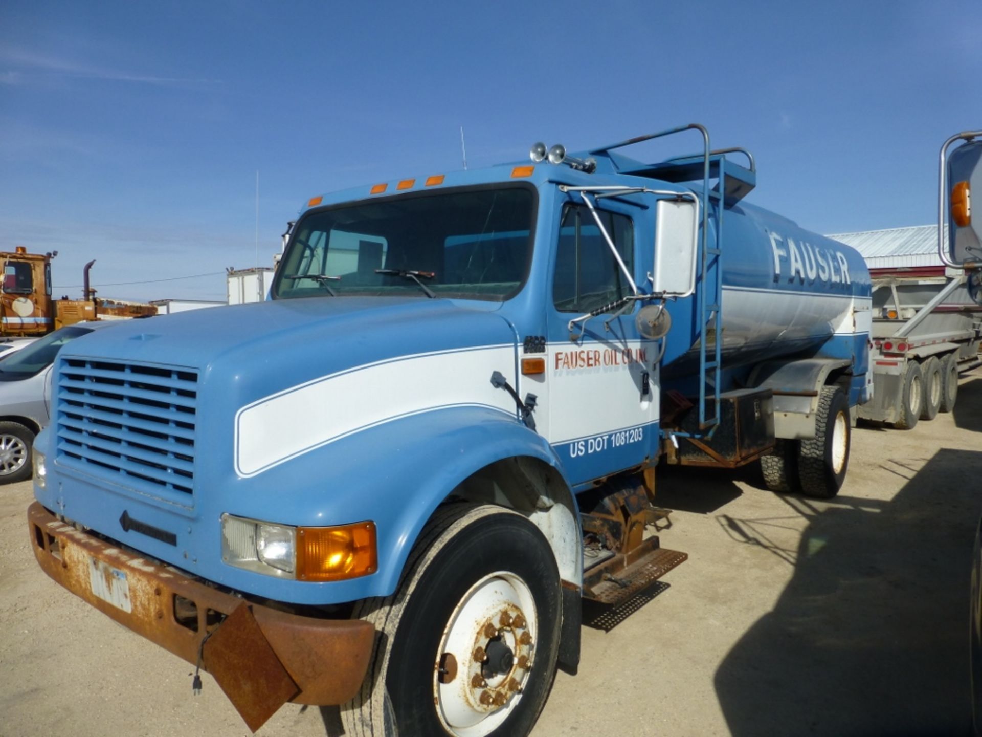 1995 IH 4900