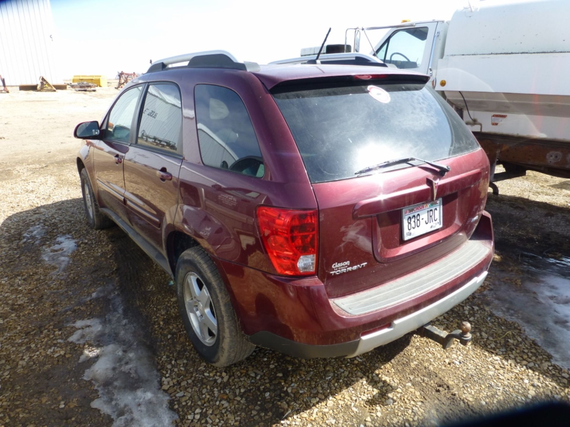 2009 Pontiac Torrent, 130,131 unverified miles. Automatic, AWD, runs and drives, check engine and - Image 9 of 13