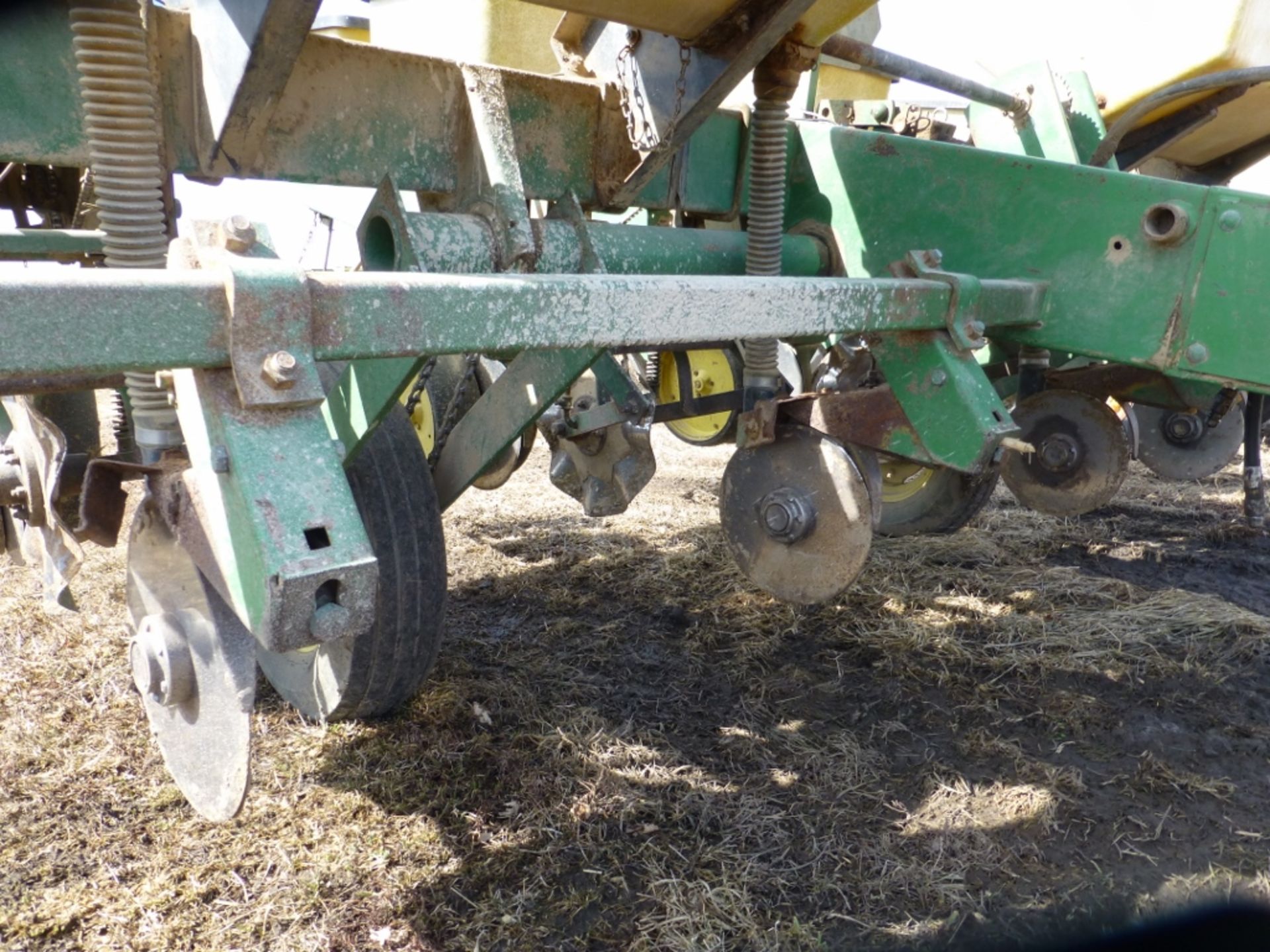 John Deere 7000 4-row planter, dry fert. No-till coulters. - Image 3 of 10