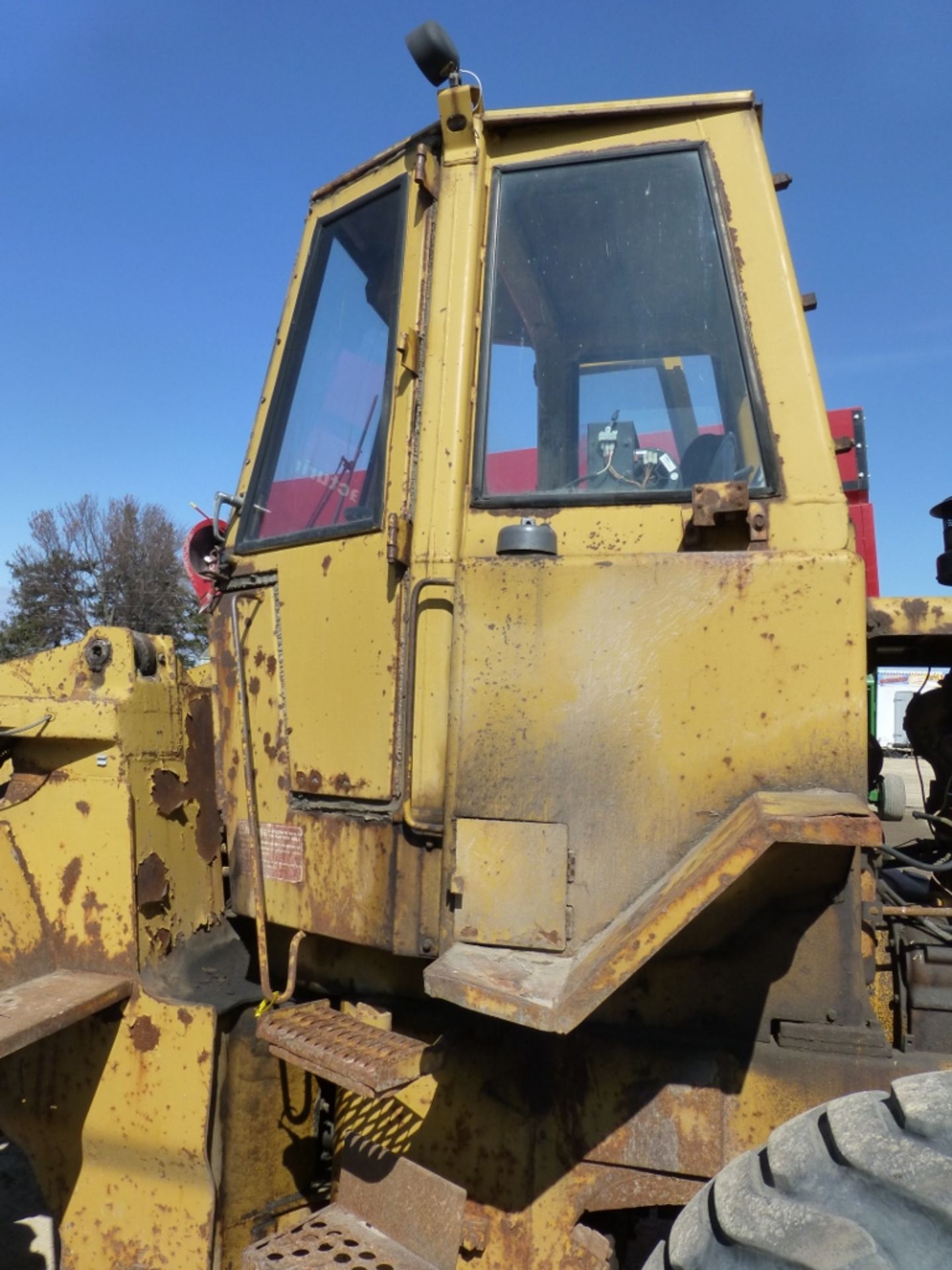 Cat 930 Wheel loader, runs and moves. Rear left hub has a leak. Se:41K5689 - Image 5 of 20